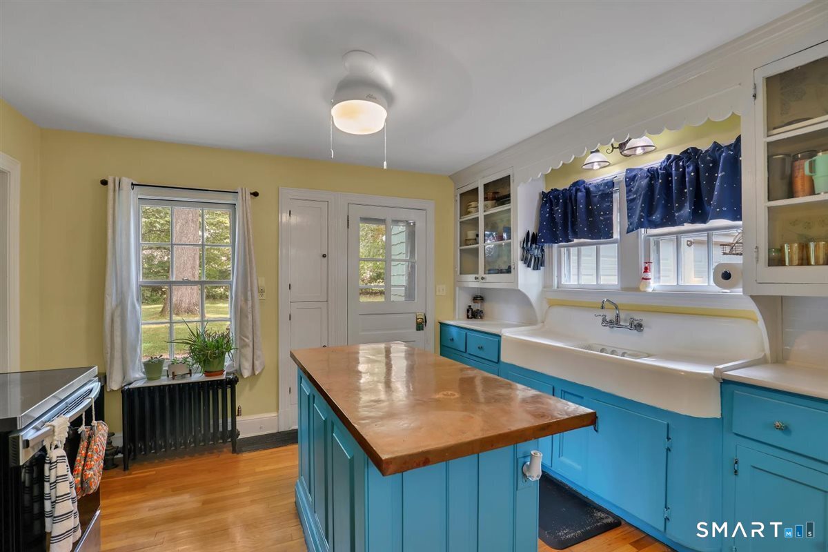 117 Princeton Street Property Photo 8
