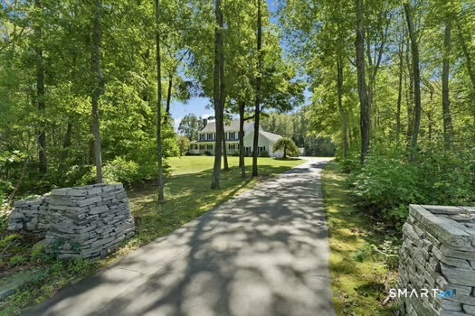 8 Red Brook Lane Property Photo 1
