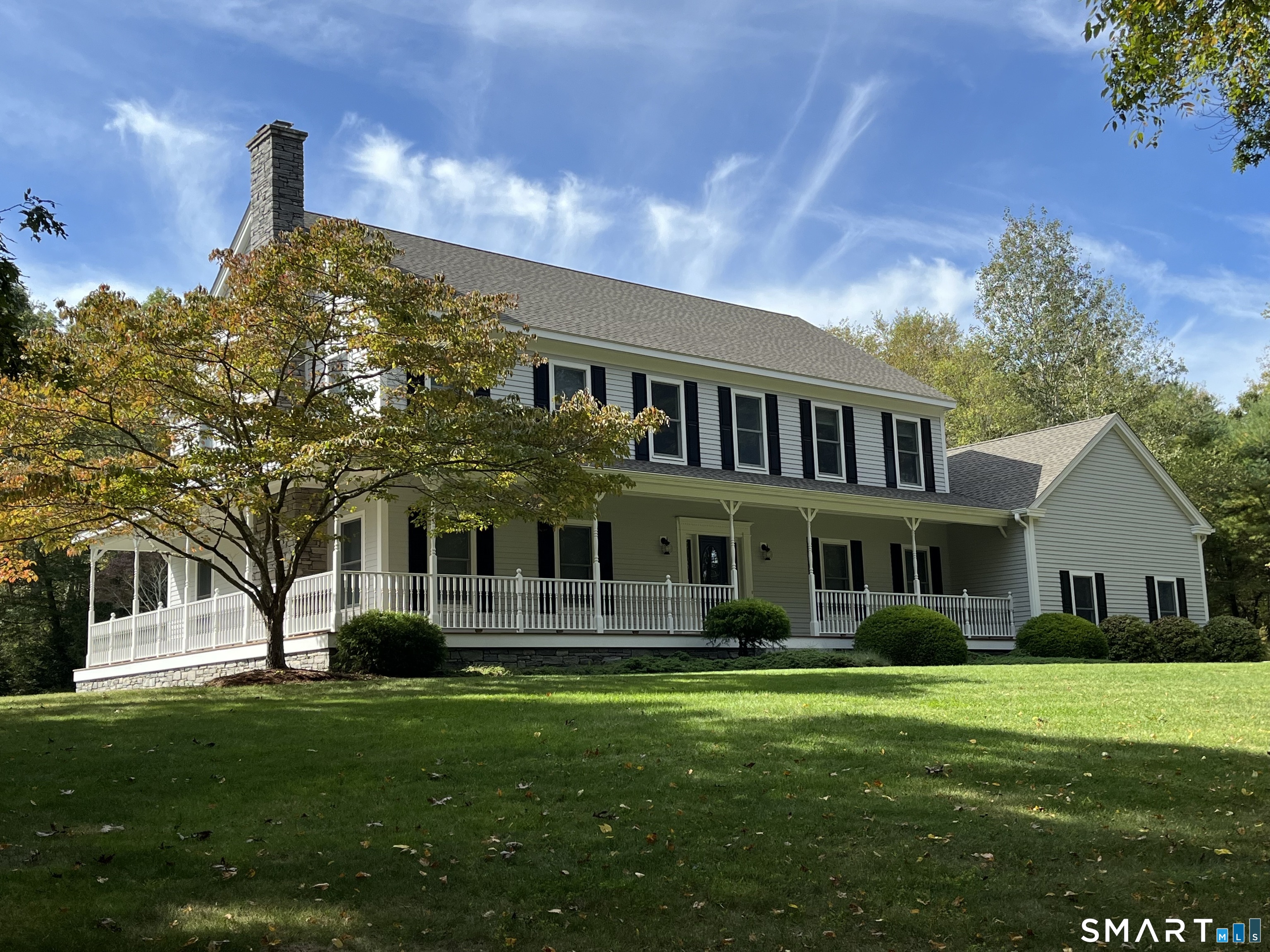 8 Red Brook Lane Property Photo 2