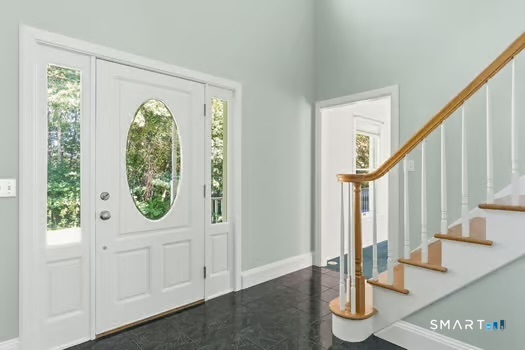 8 Red Brook Lane Property Photo 6