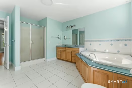 8 Red Brook Lane Property Photo 22