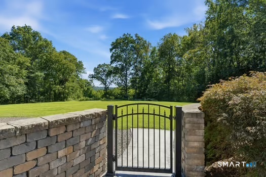 8 Red Brook Lane Property Photo 34