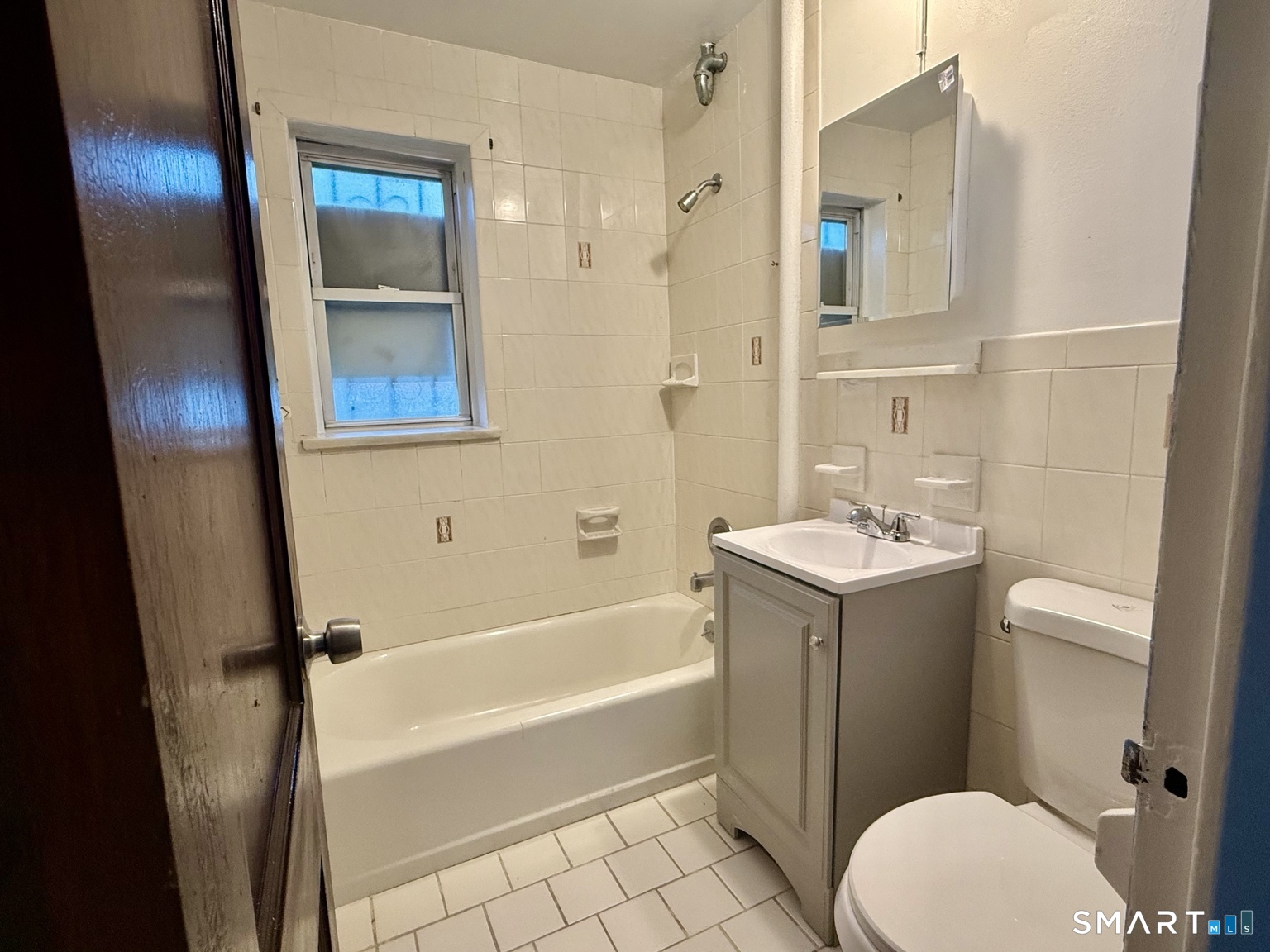 355 Granfield A Street Property Photo 6