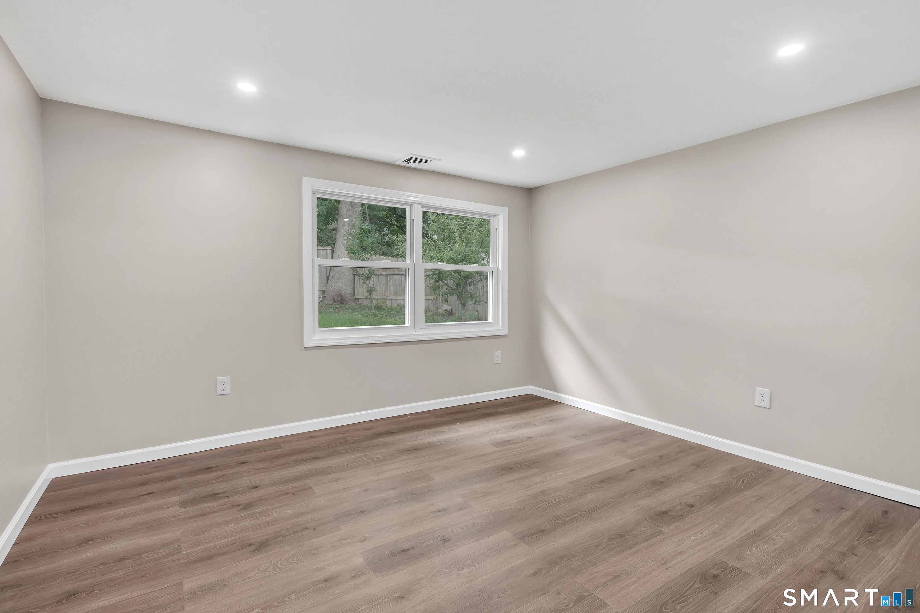 4 Fall Mountain Terrace Property Photo 14
