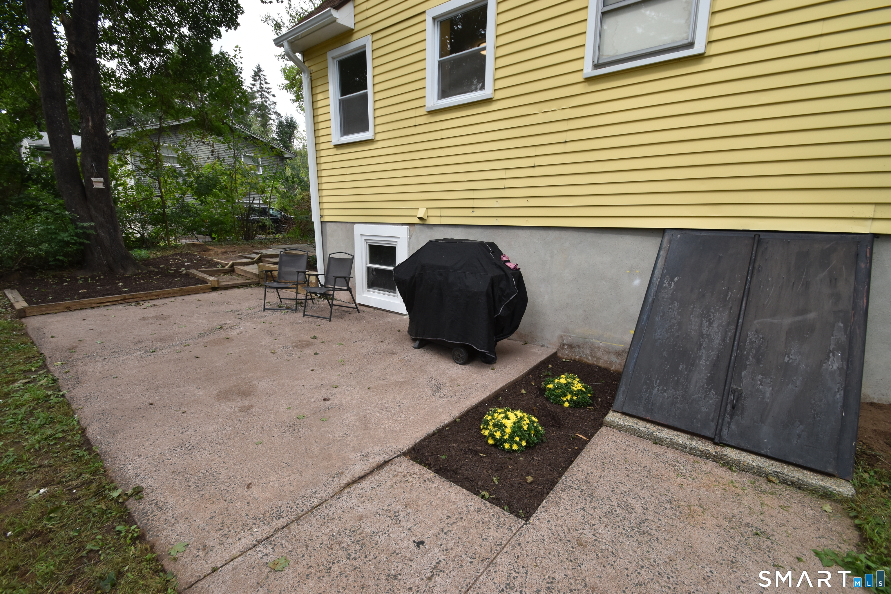28 Hickory Road Property Photo 2