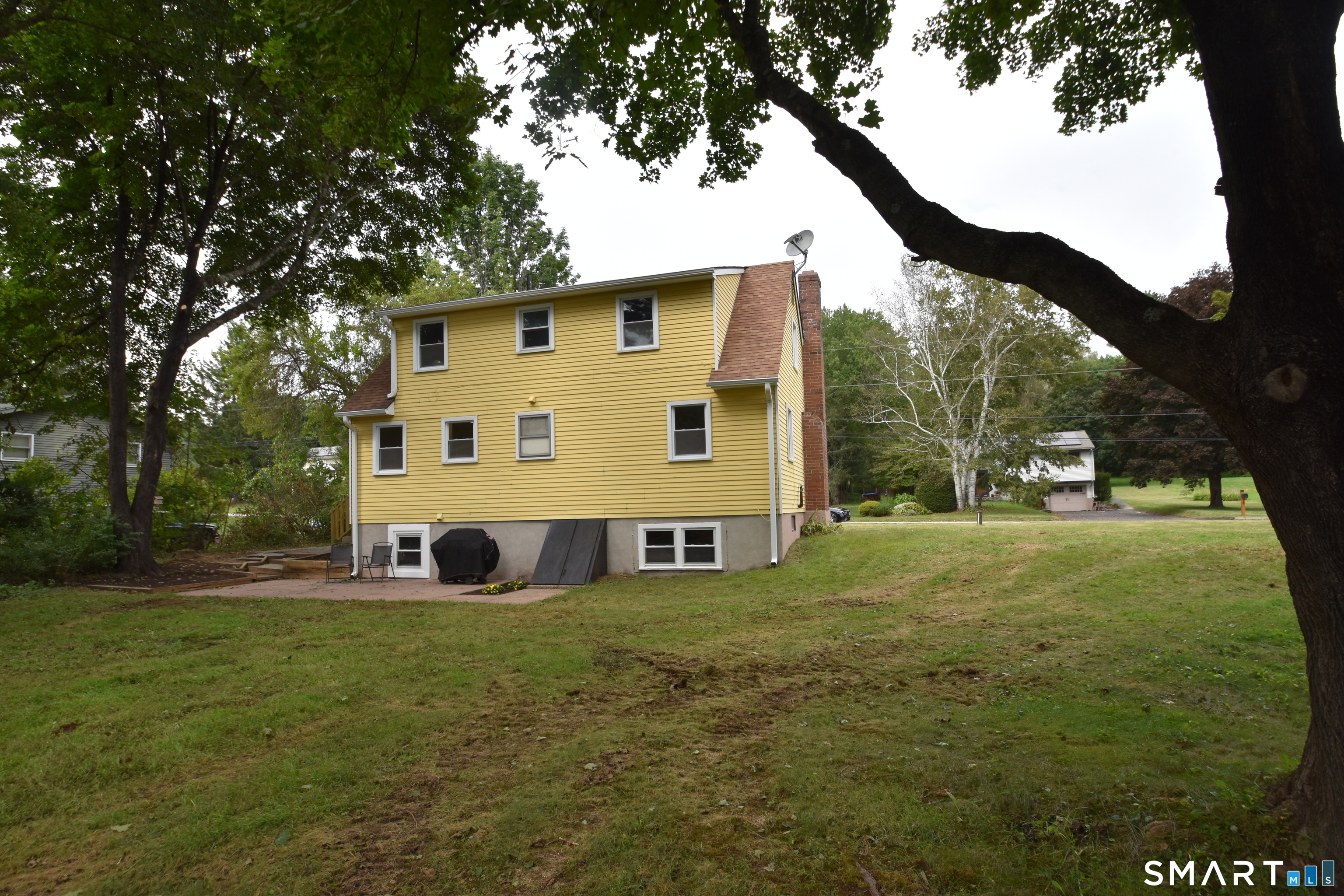 28 Hickory Road Property Photo 3