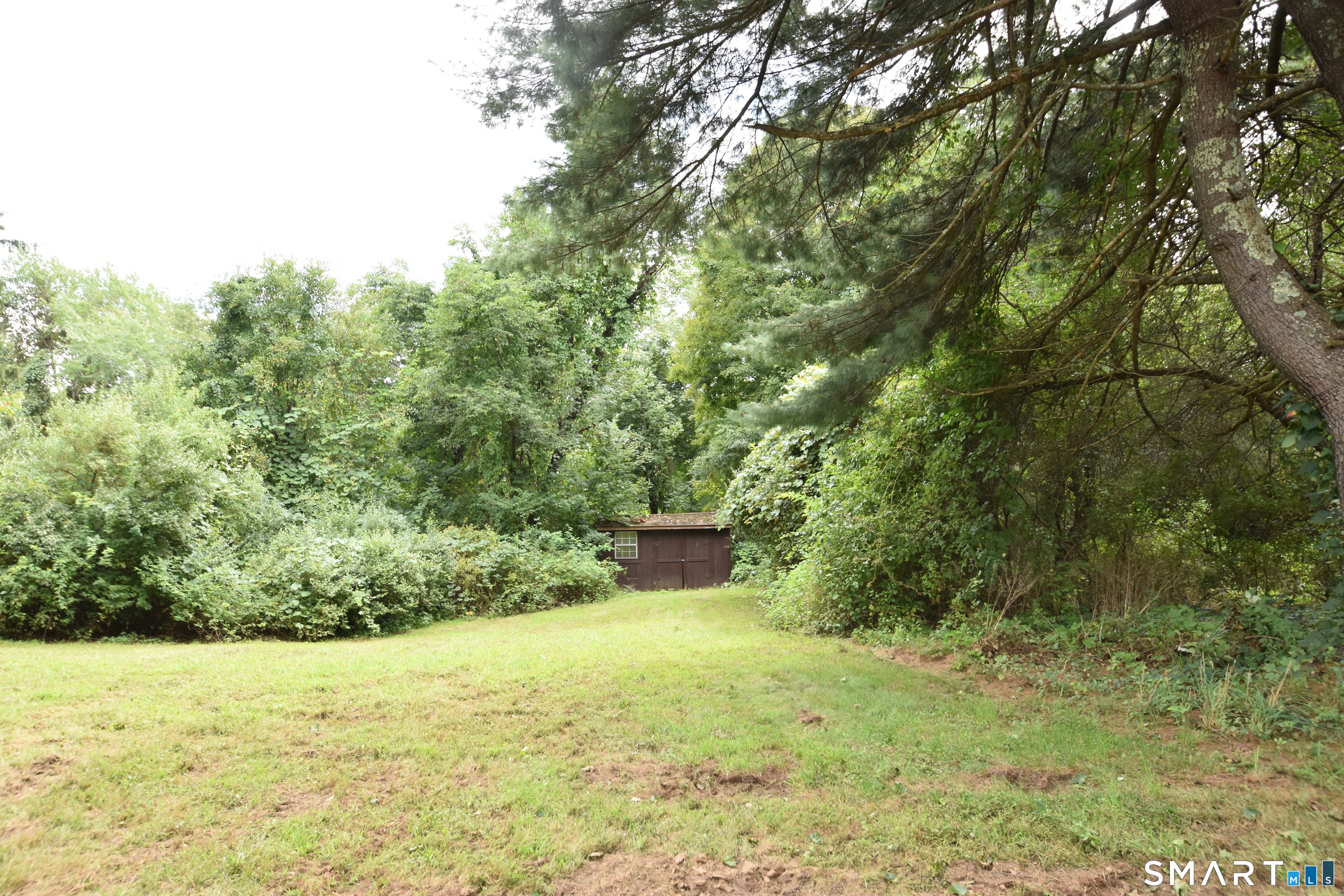 28 Hickory Road Property Photo 5