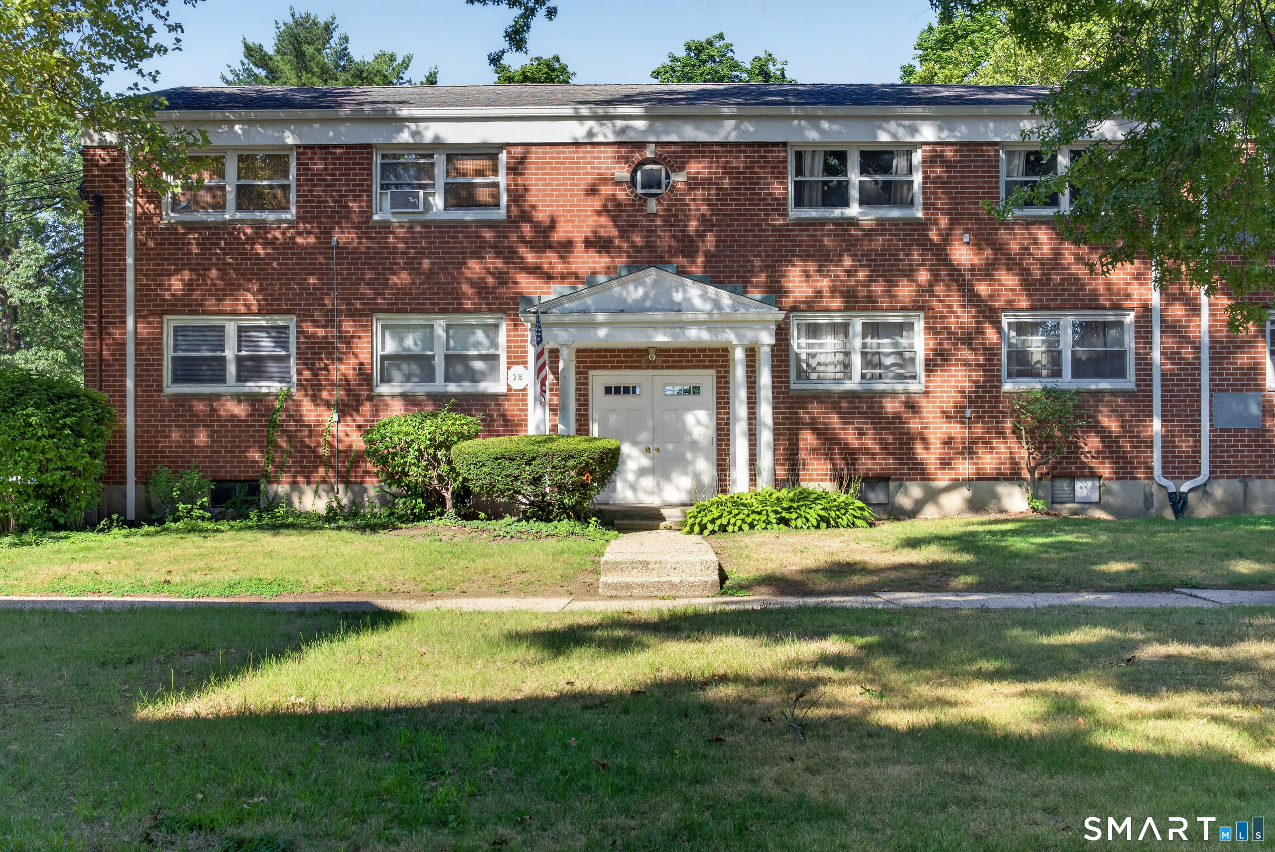 28 Courtland 1 Avenue Property Photo 1