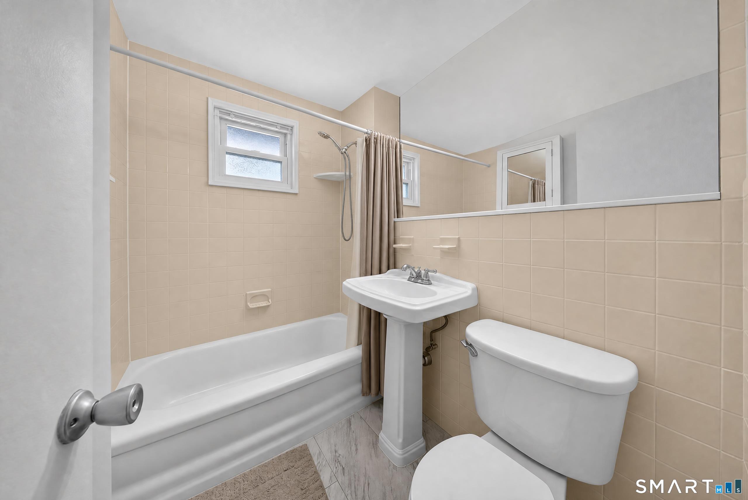 28 Courtland 1 Avenue Property Photo 12