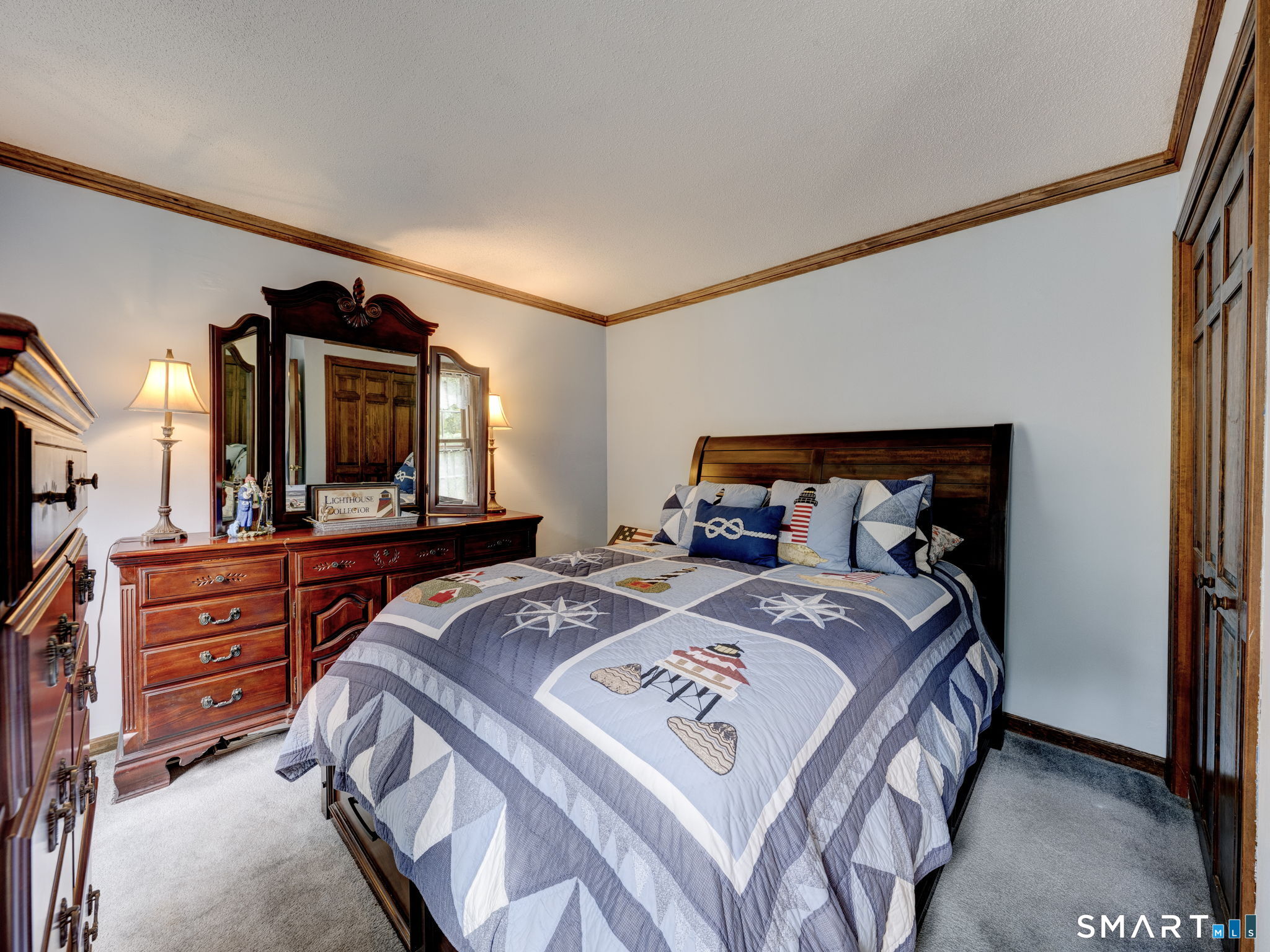 8 Fenton Bluffs Drive Property Photo 29