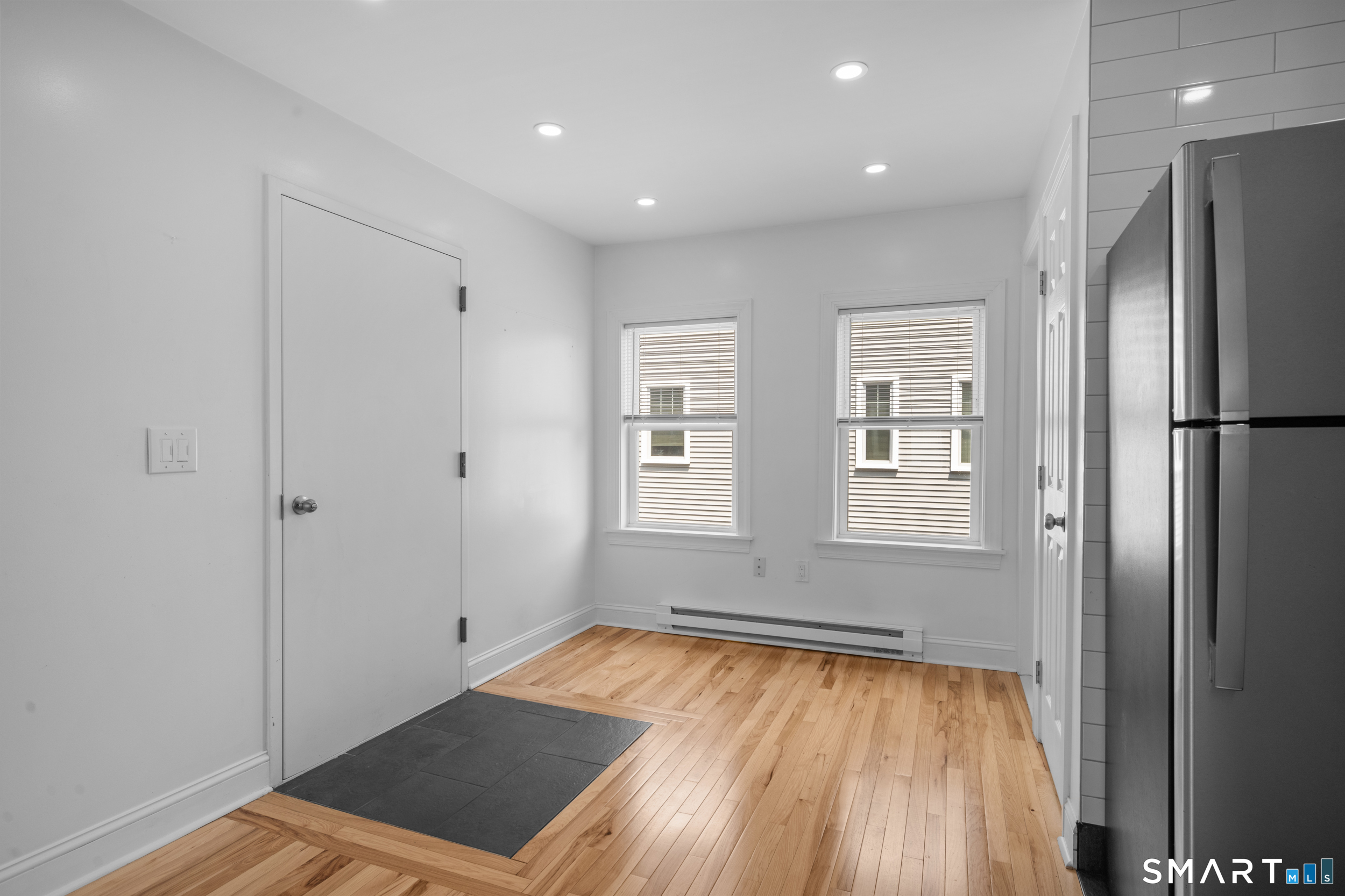 198 Montauk Avenue Property Photo 8