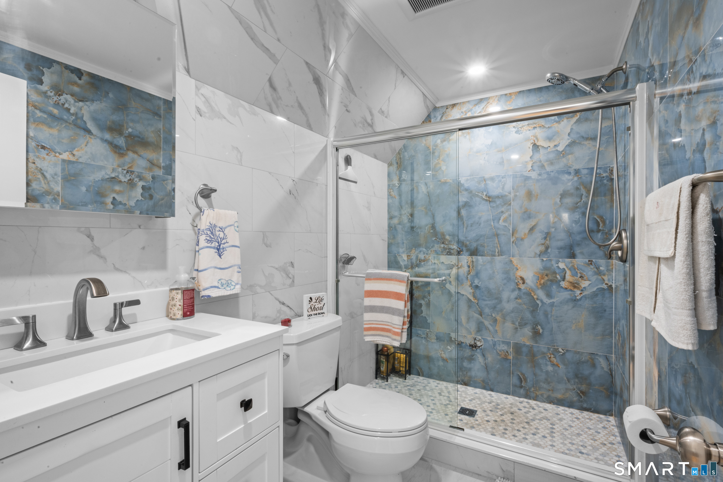198 Montauk Avenue Property Photo 22