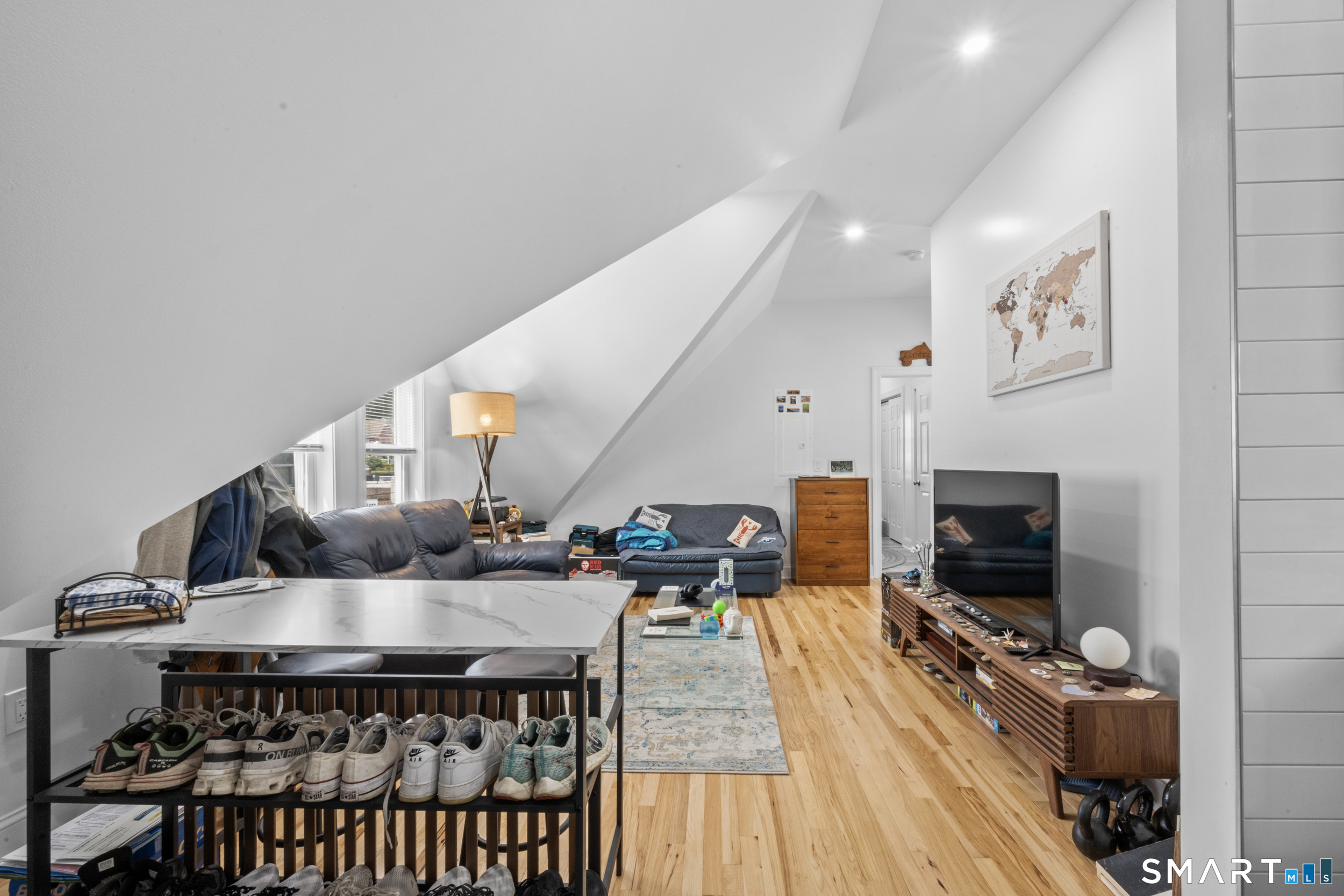 198 Montauk Avenue Property Photo 28