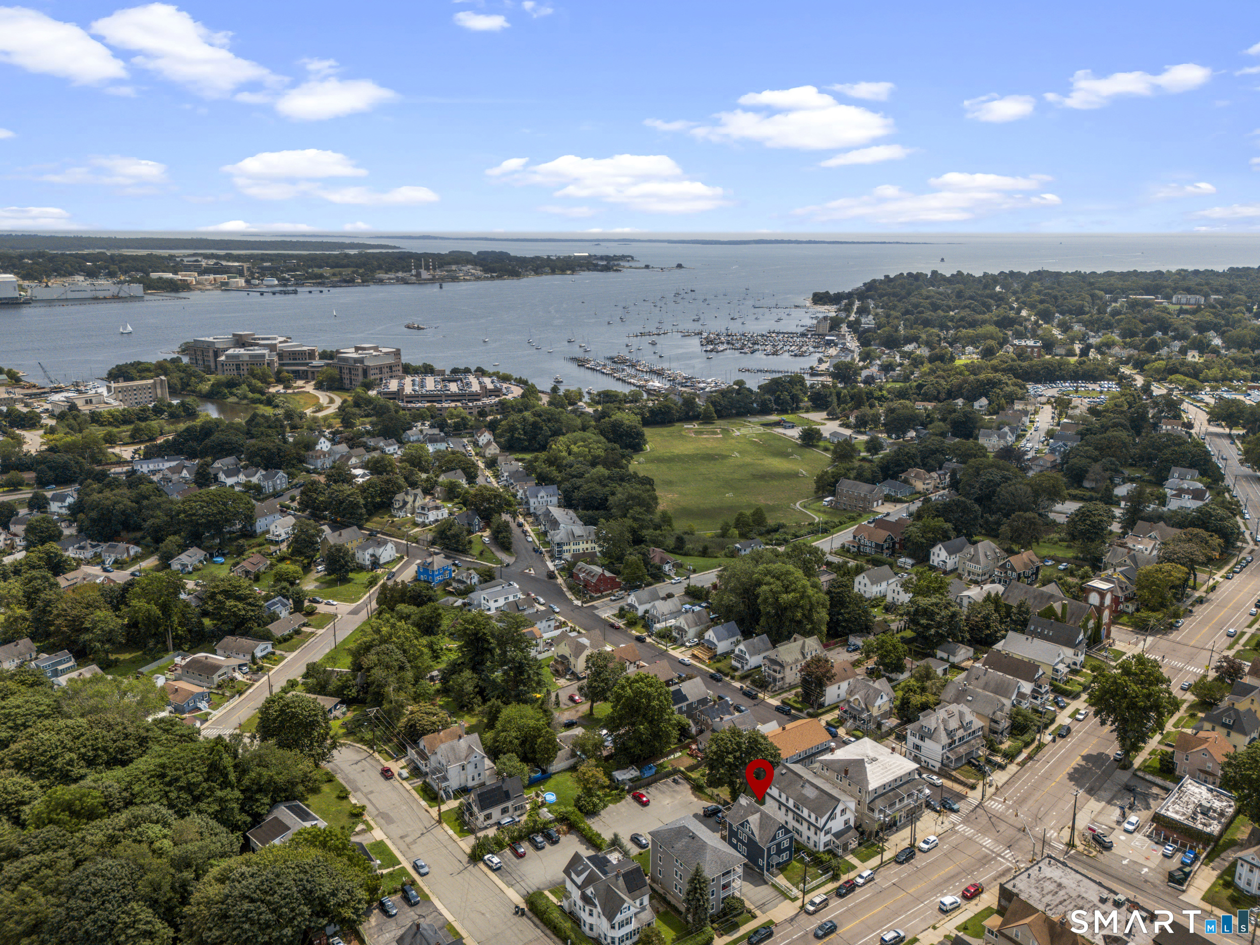 198 Montauk Avenue Property Photo 31