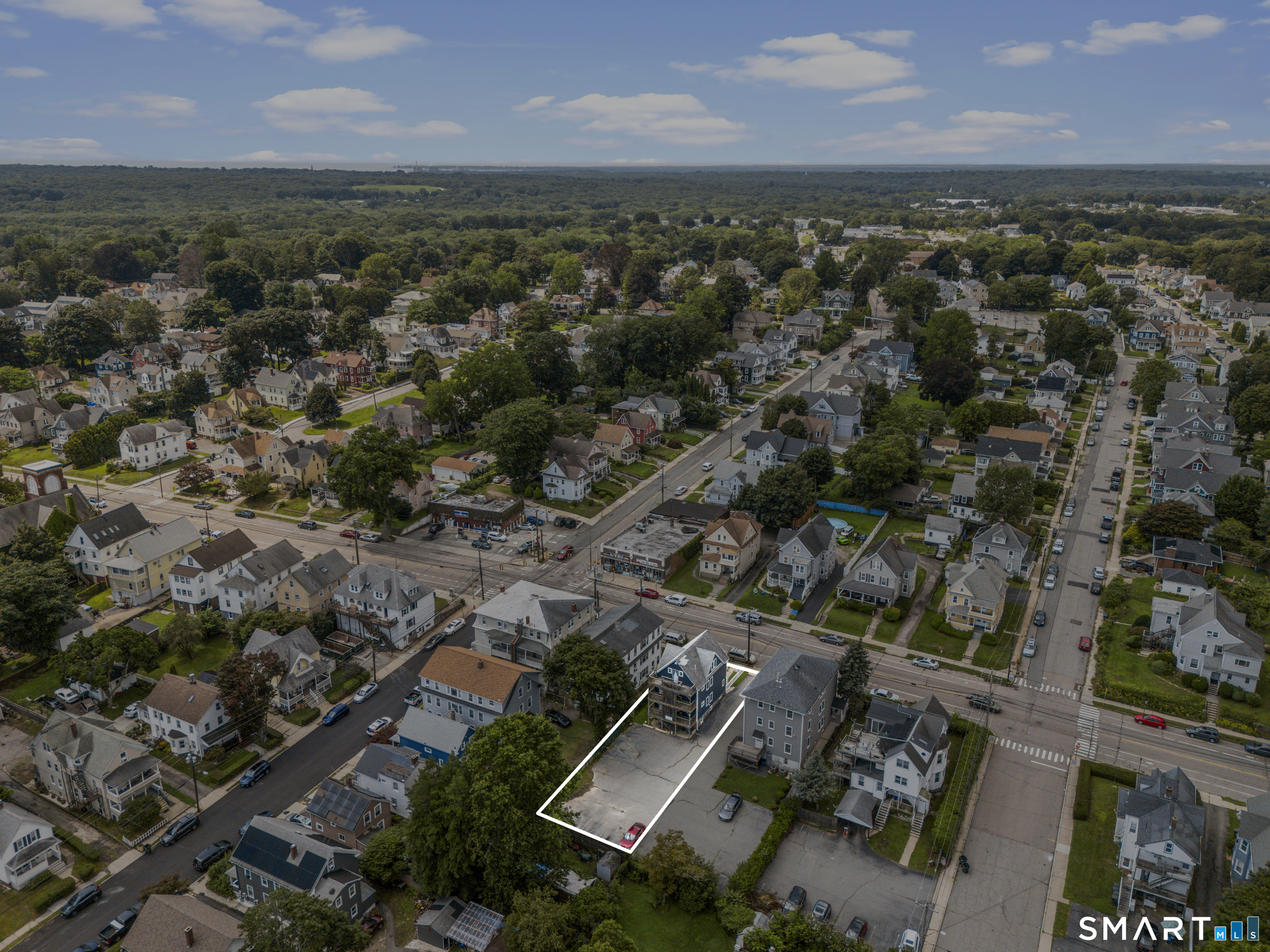 198 Montauk Avenue Property Photo 32