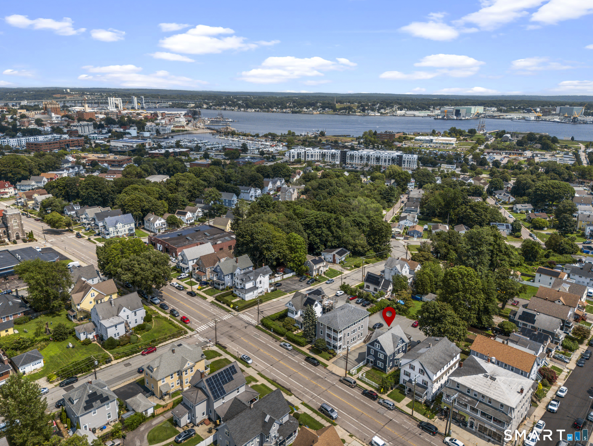198 Montauk Avenue Property Photo 33