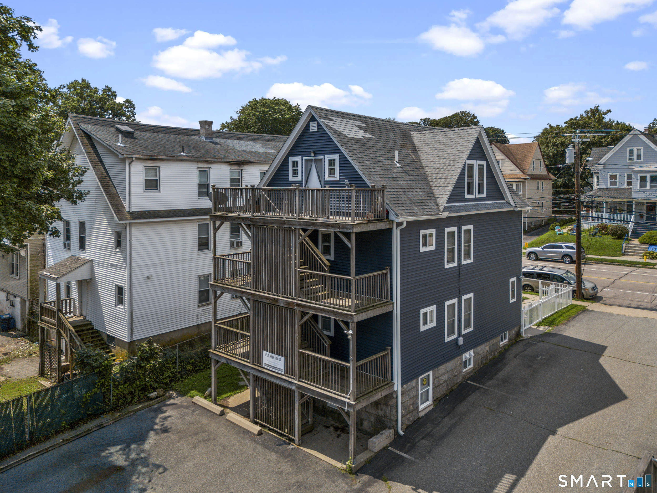 198 Montauk Avenue Property Photo 35