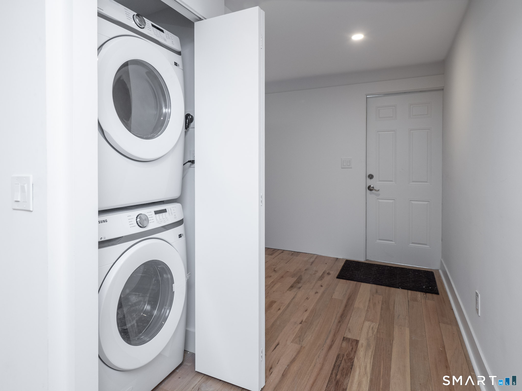 523 Danbury 523 Road Property Photo 5