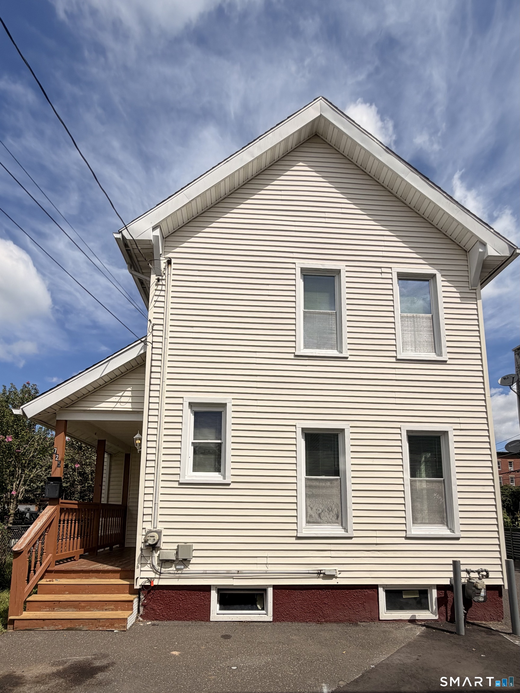 723 Ogden Street Property Photo 1