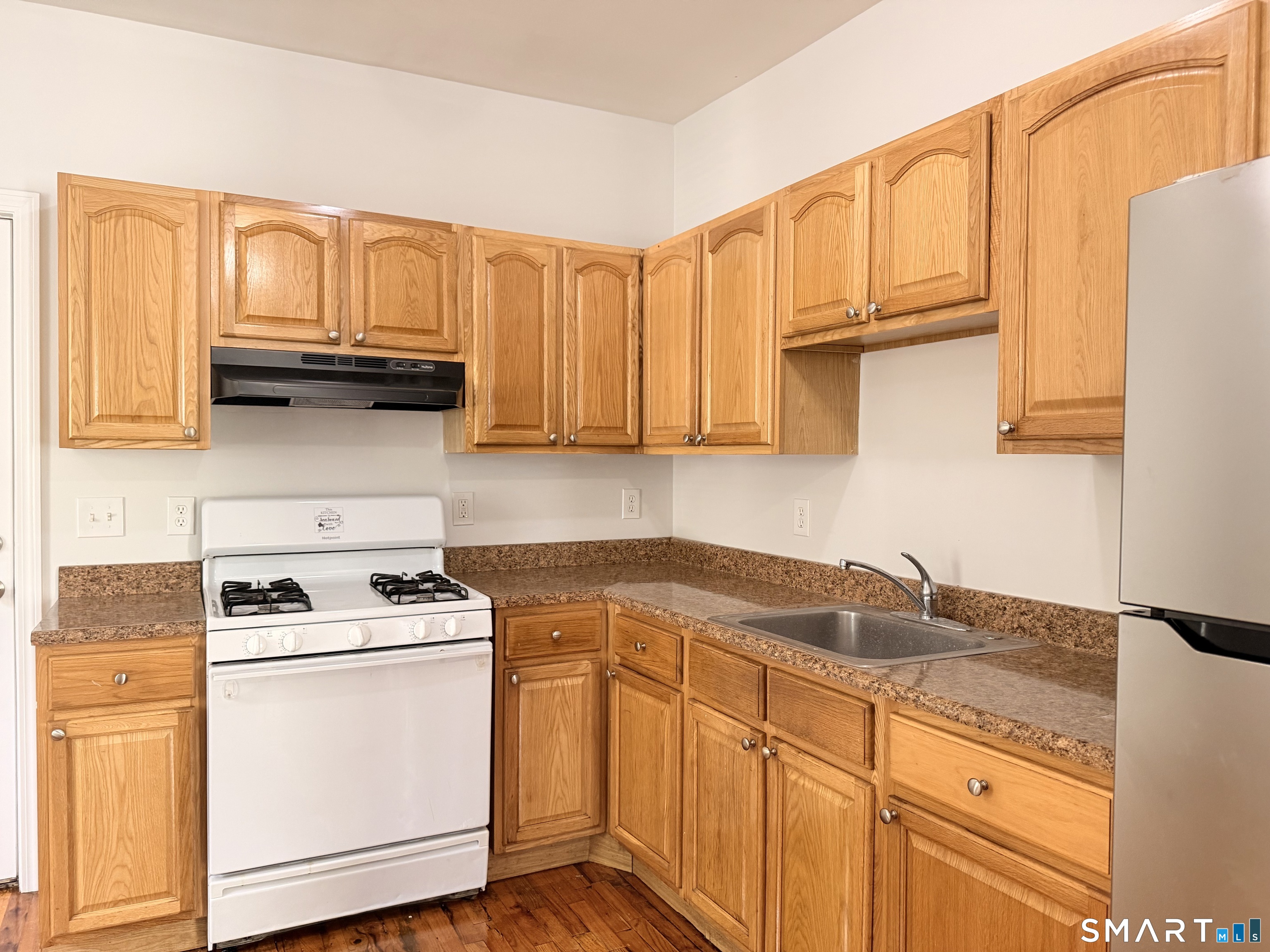 723 Ogden Street Property Photo 4