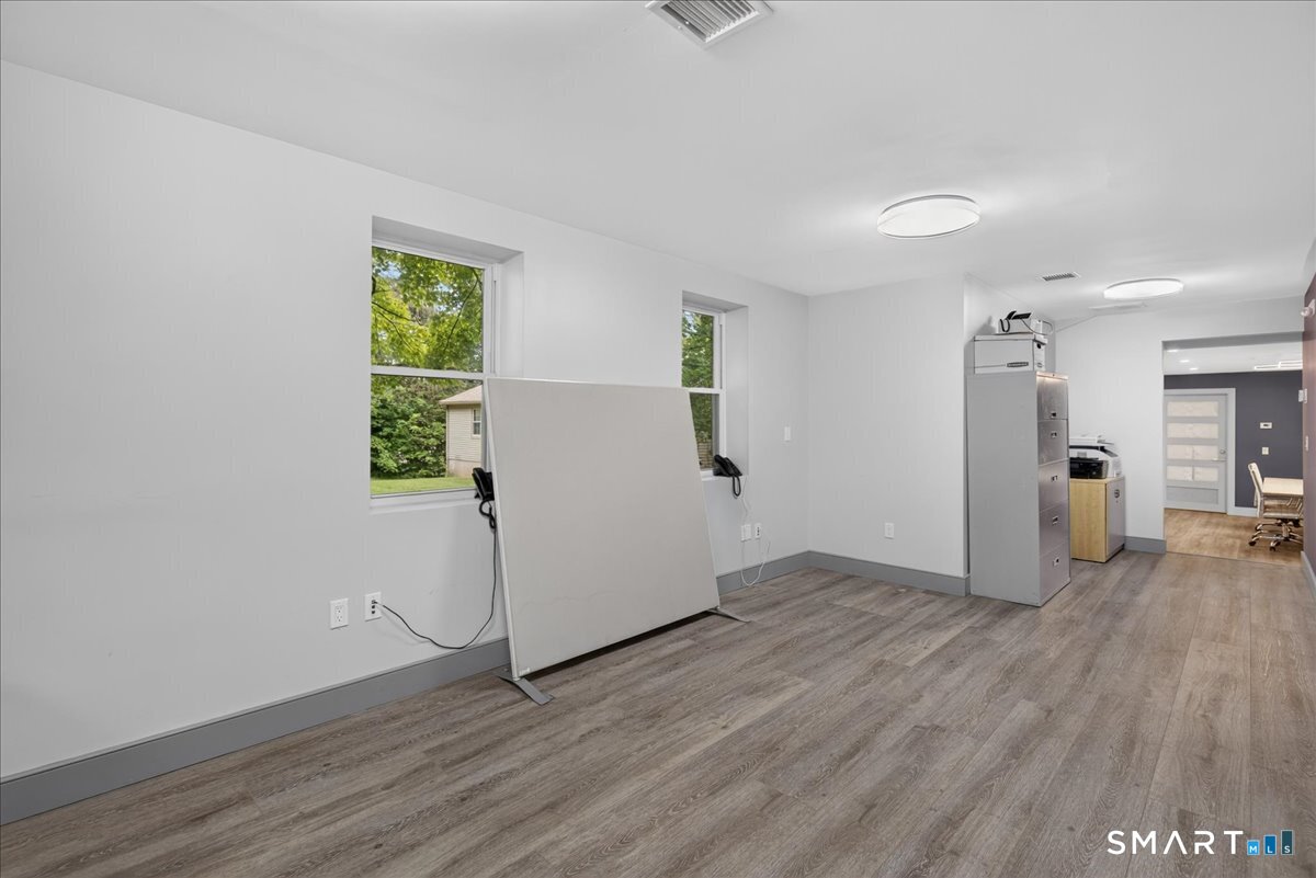 1002 Yale Avenue Property Photo 12