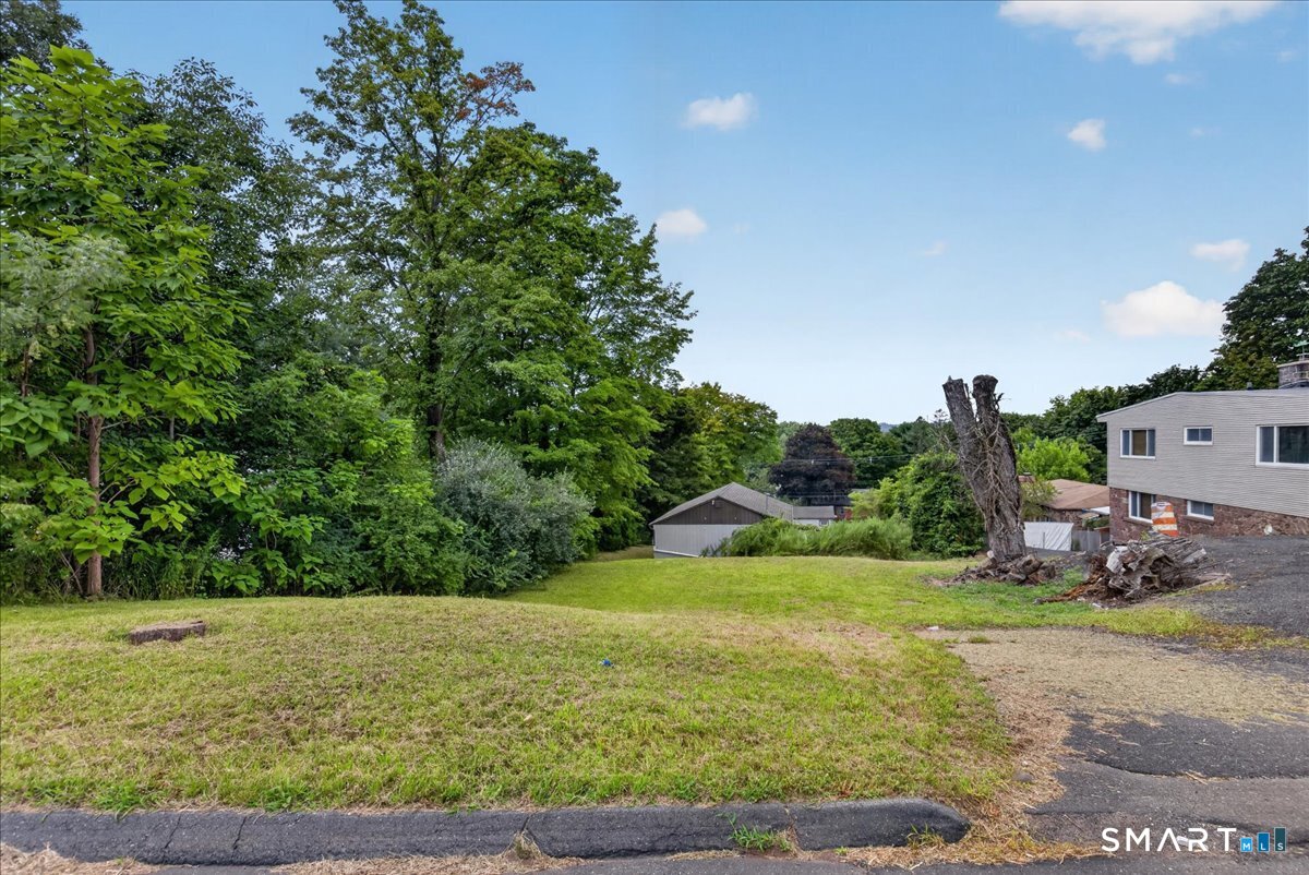 1002 Yale Avenue Property Photo 23