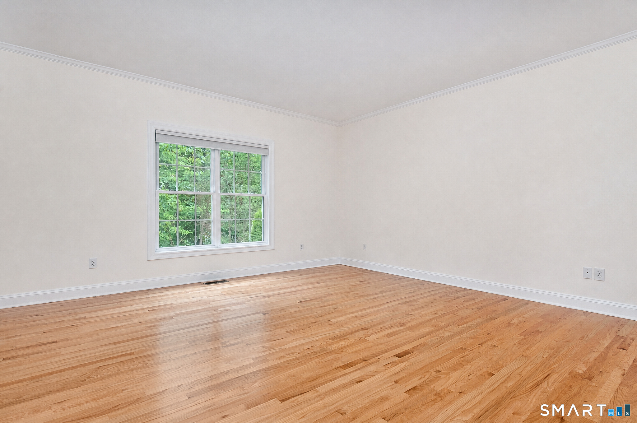 188 Eastwood 188 Drive Property Photo 19