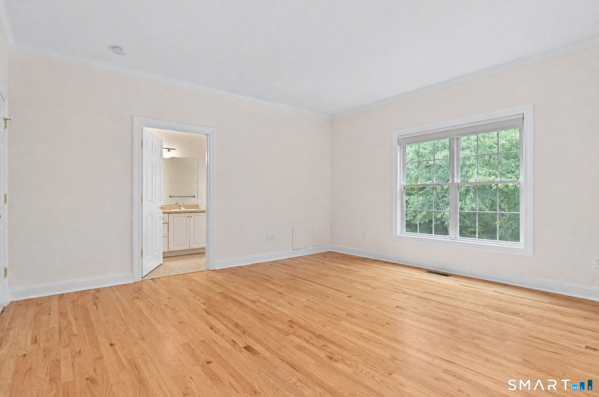 188 Eastwood 188 Drive Property Photo 20