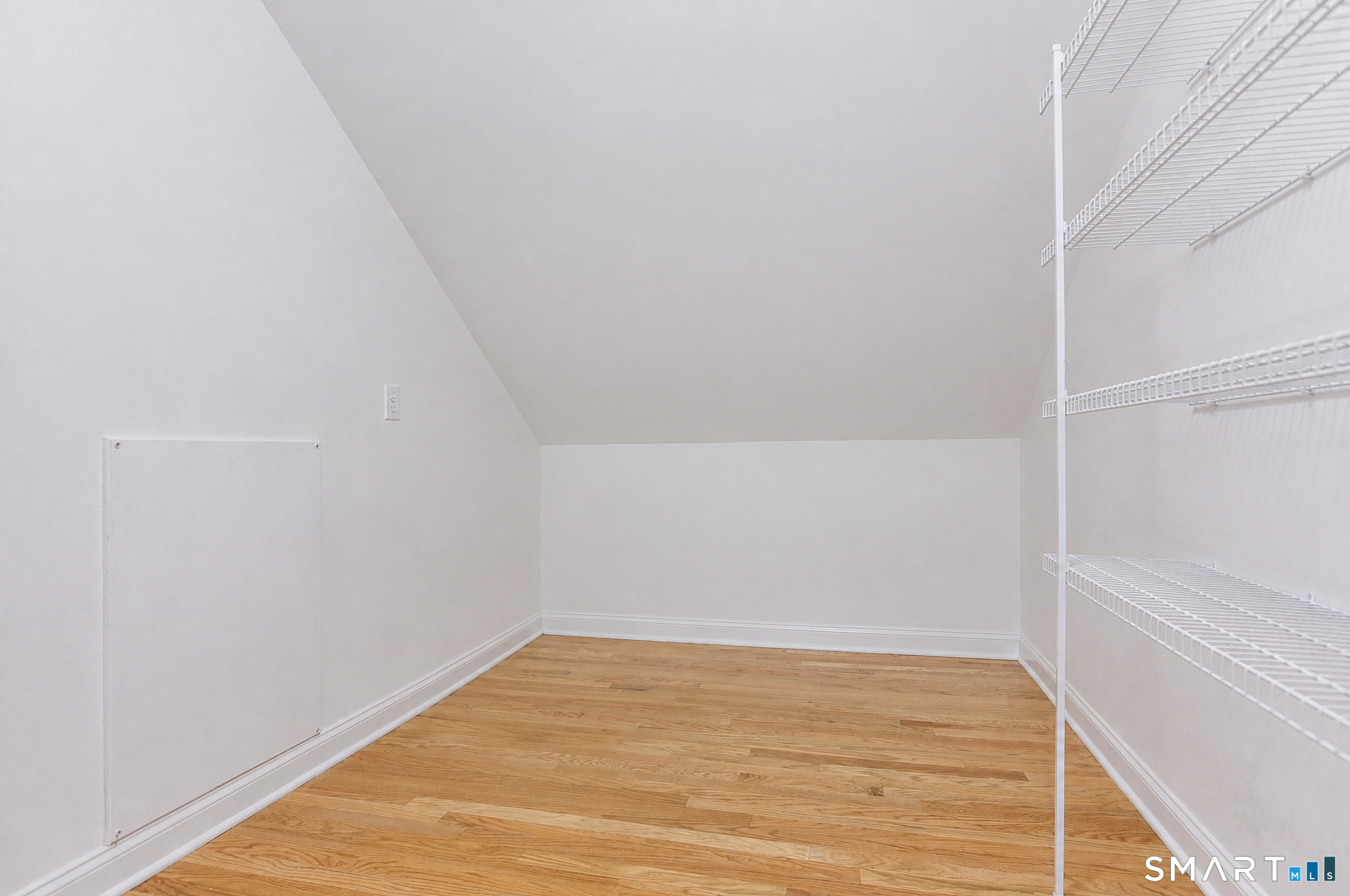 188 Eastwood 188 Drive Property Photo 34