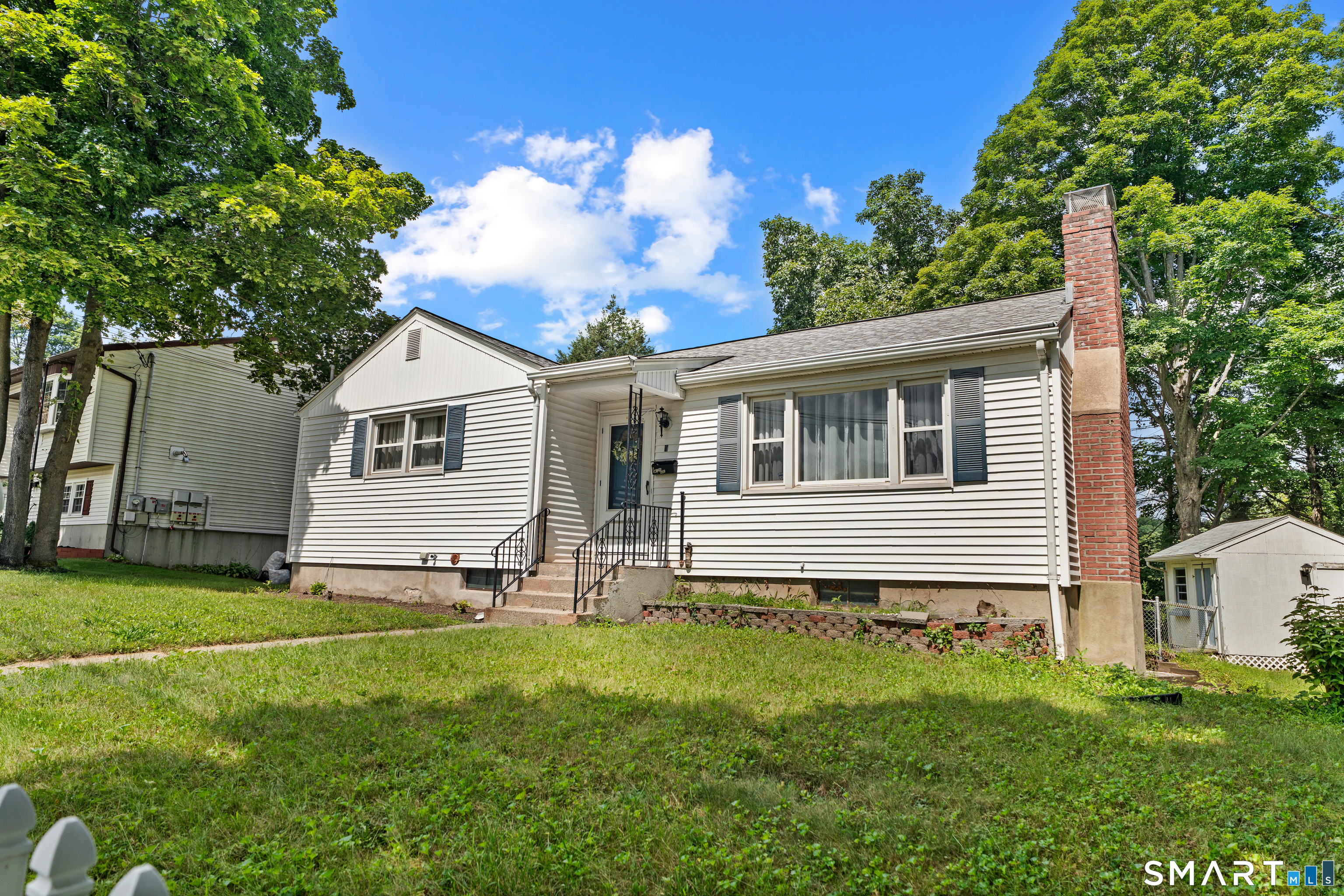 6 Smith Avenue Property Photo 3