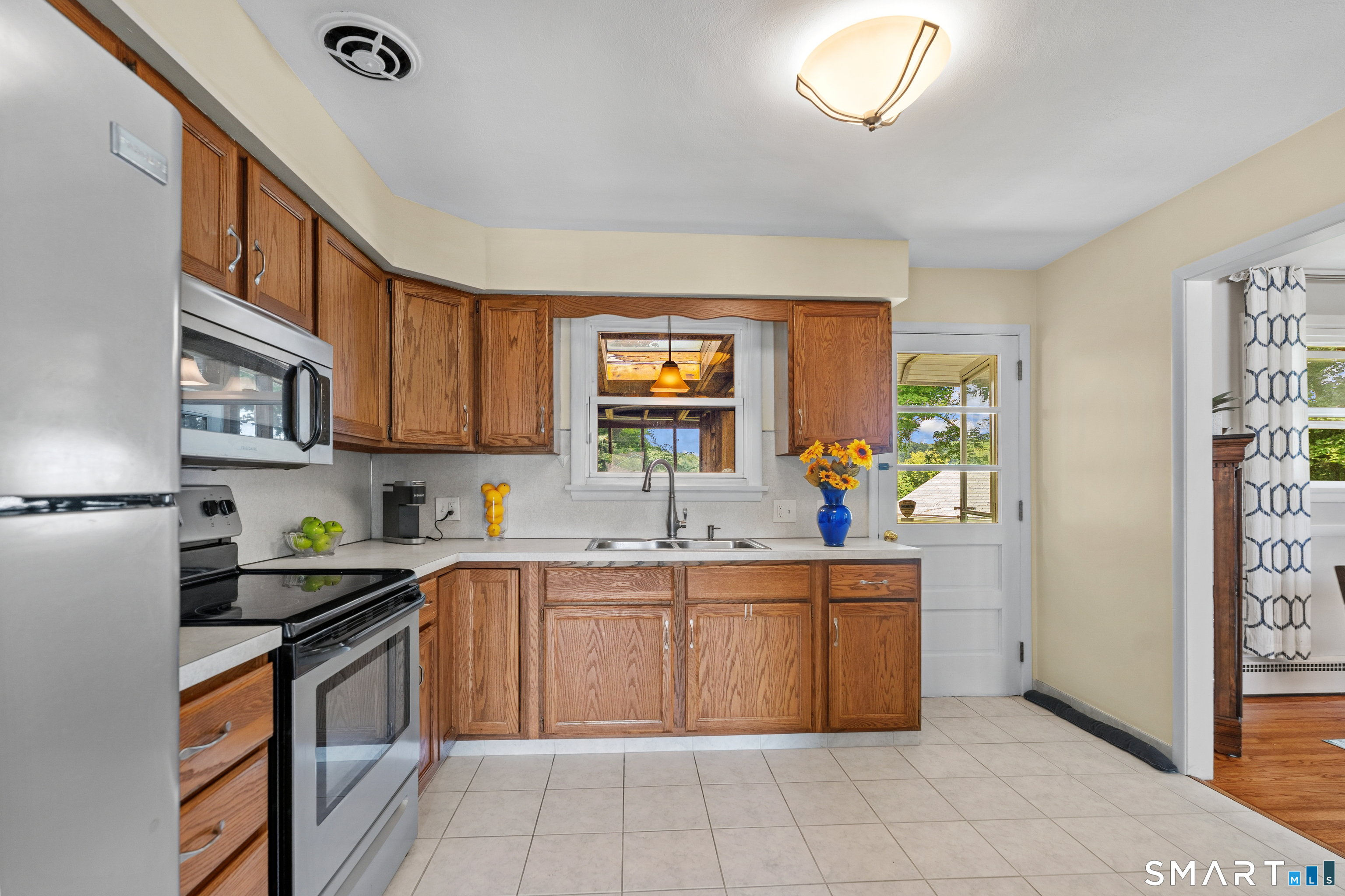 6 Smith Avenue Property Photo 8