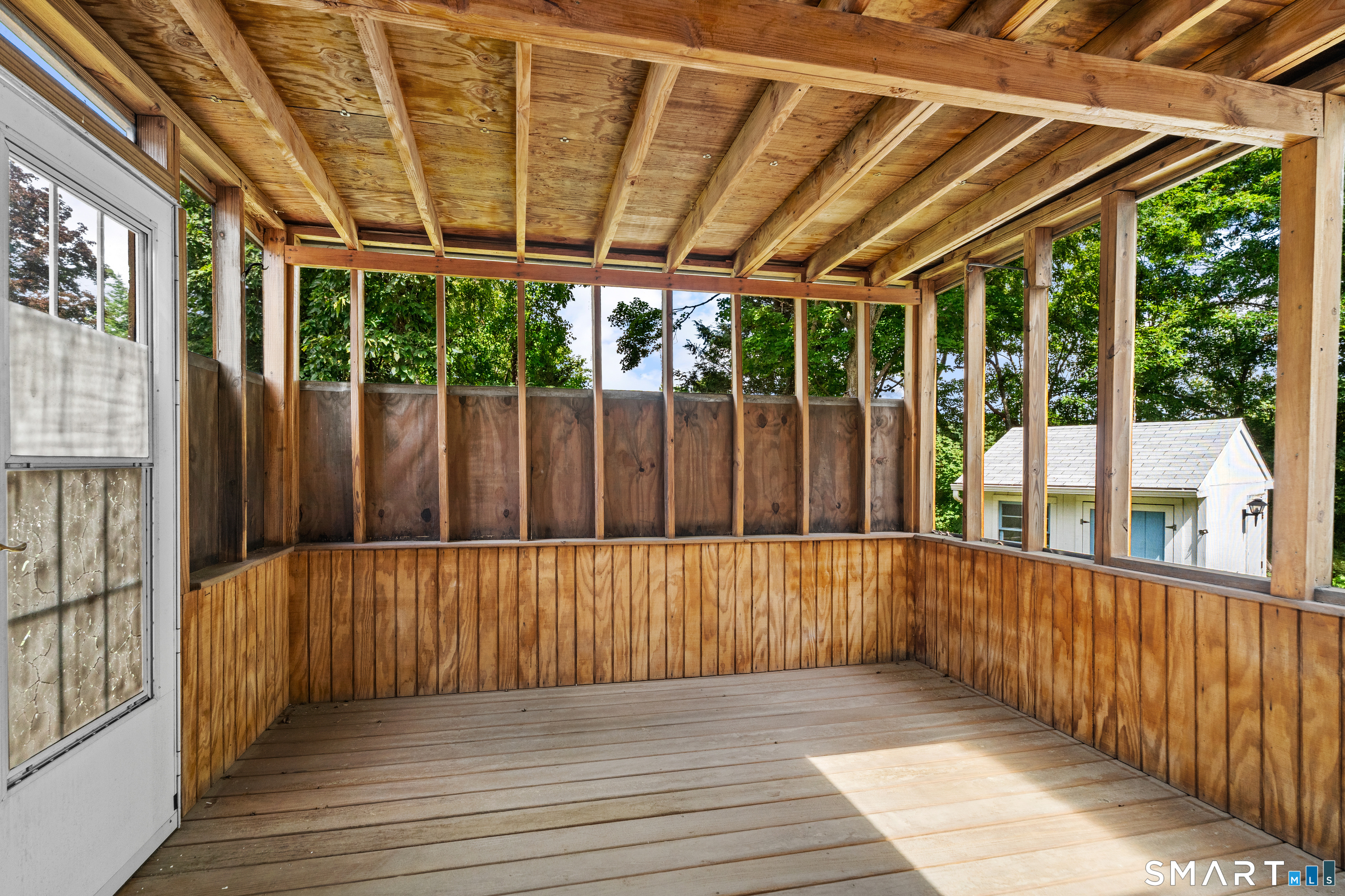 6 Smith Avenue Property Photo 15