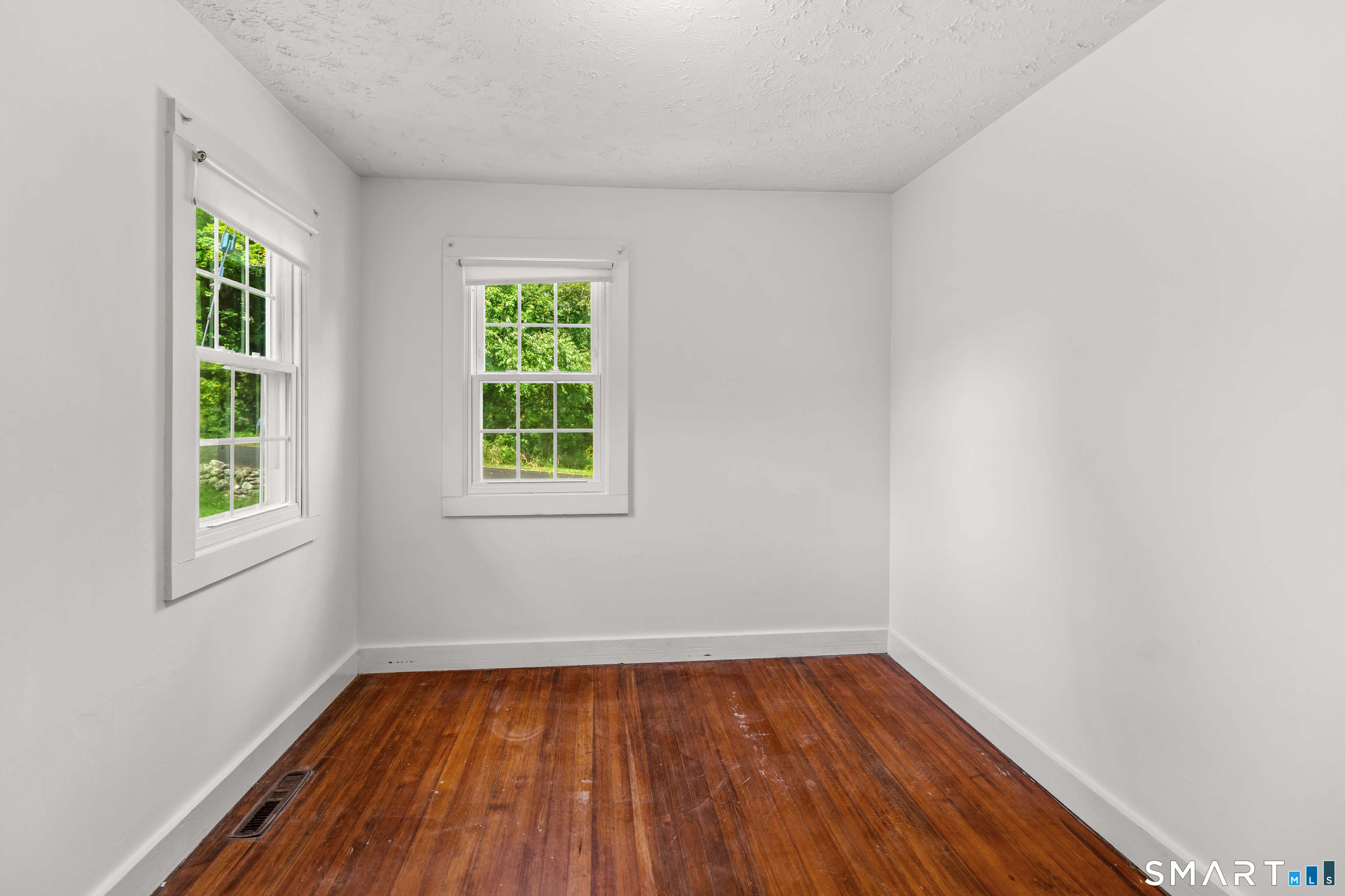 36 Farnham Road Property Photo 10