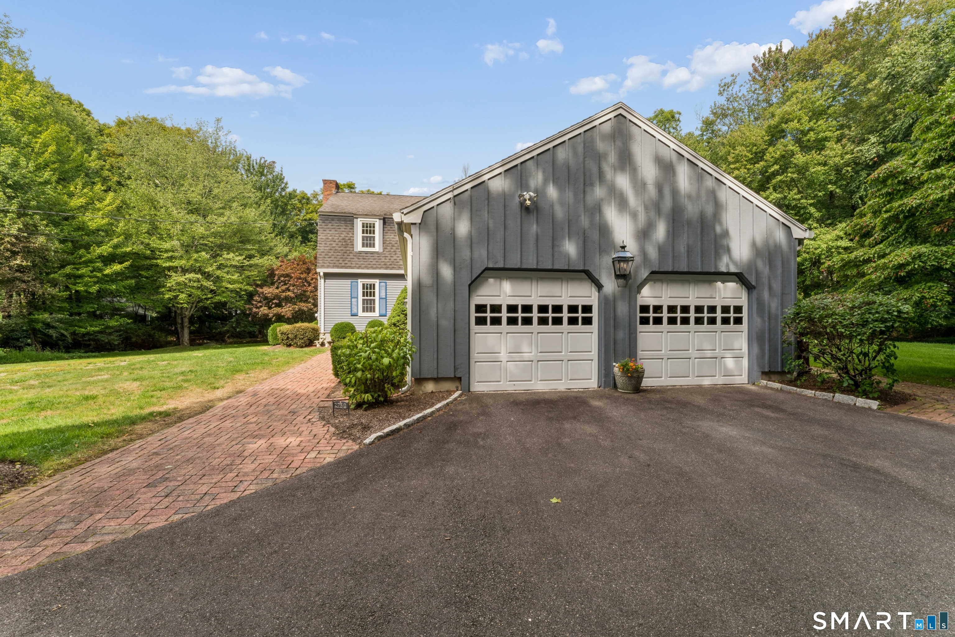 2730 Burr Street Property Photo 4