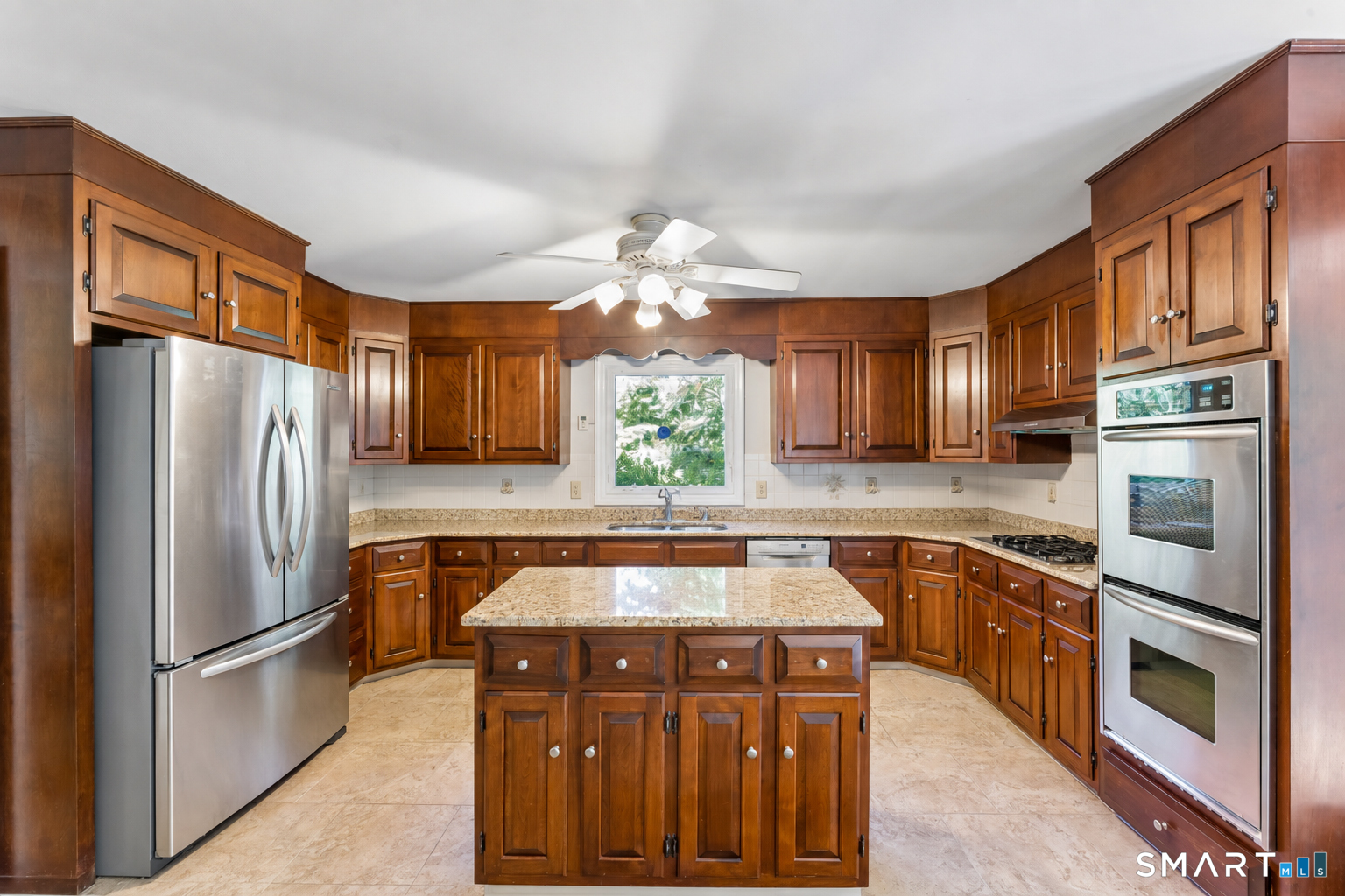 2730 Burr Street Property Photo 11