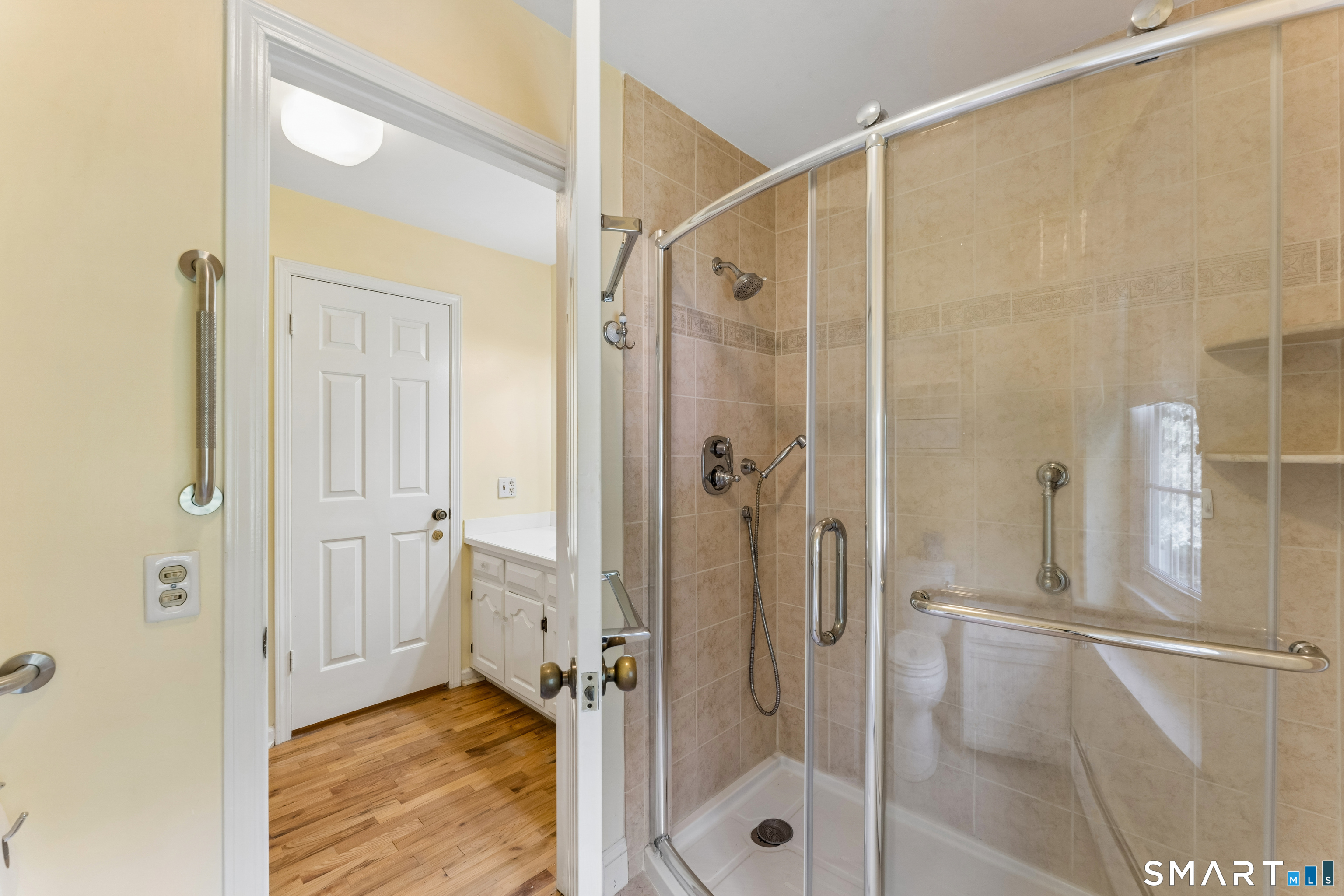 2730 Burr Street Property Photo 18