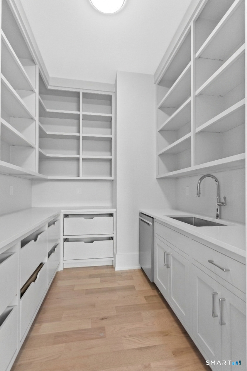 110 Porters Hill Road Property Photo 6