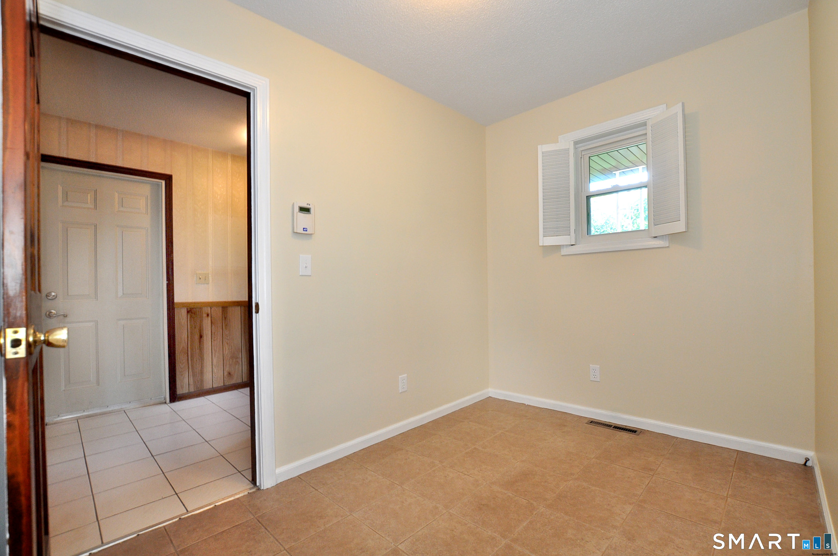 27 Scott Road Property Photo 6