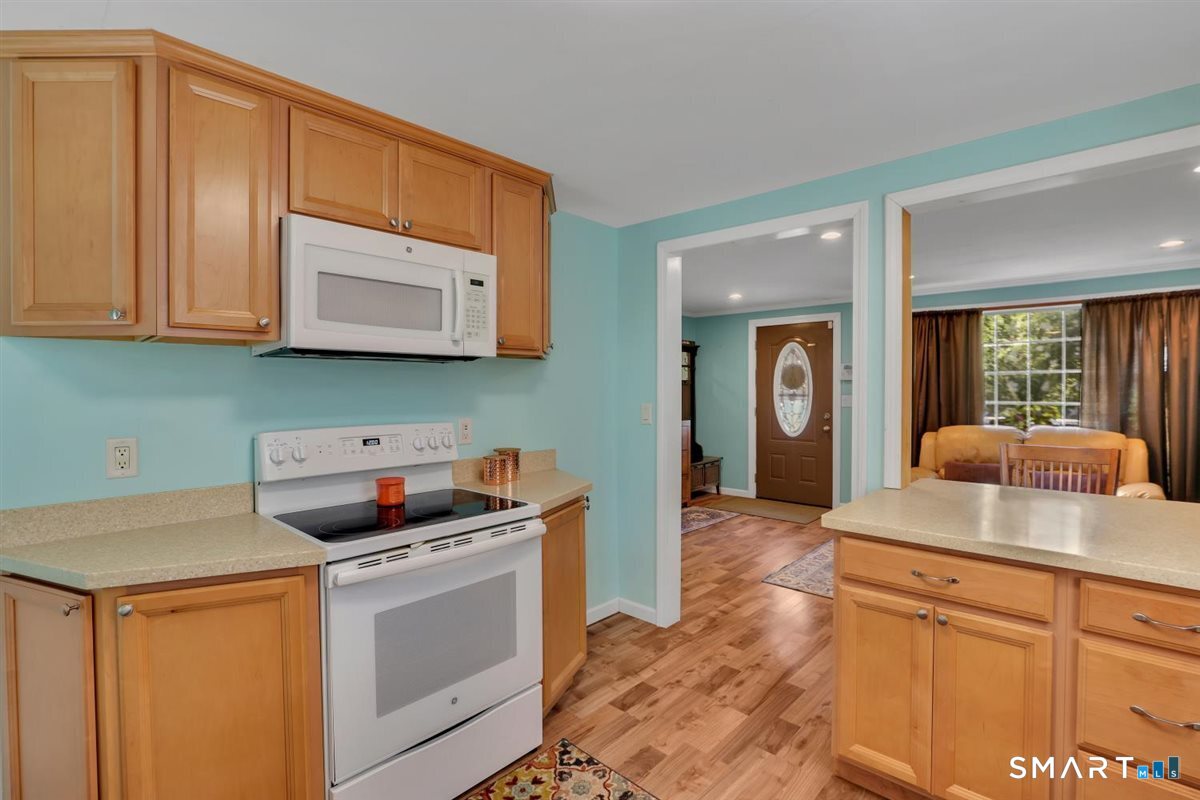 9 Stanley Avenue Property Photo 10