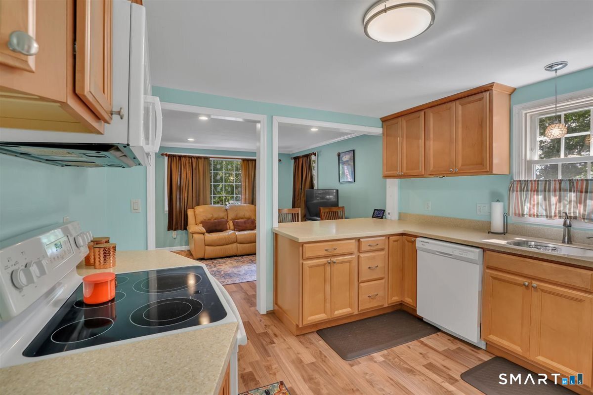 9 Stanley Avenue Property Photo 11