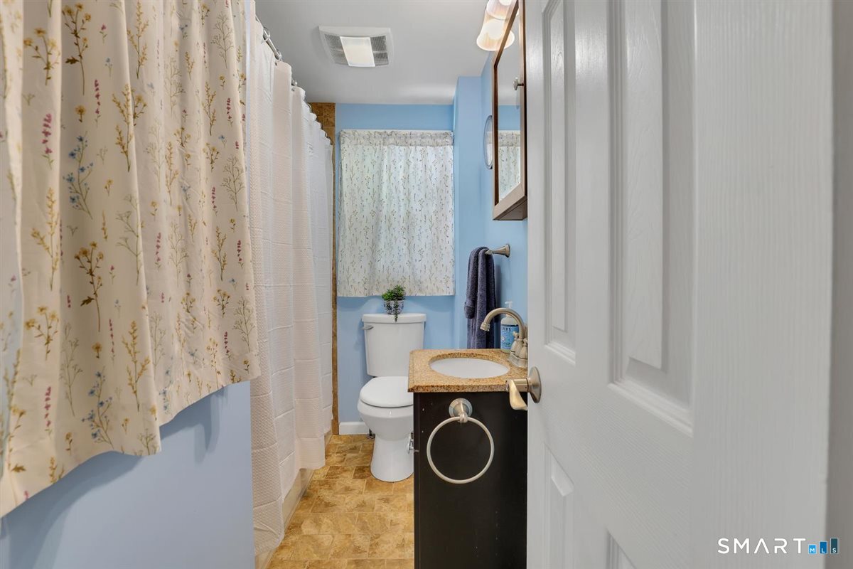 9 Stanley Avenue Property Photo 14