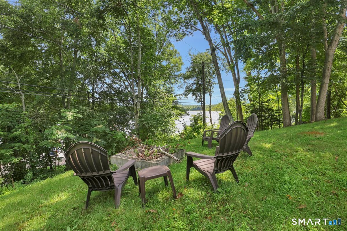 9 Stanley Avenue Property Photo 29