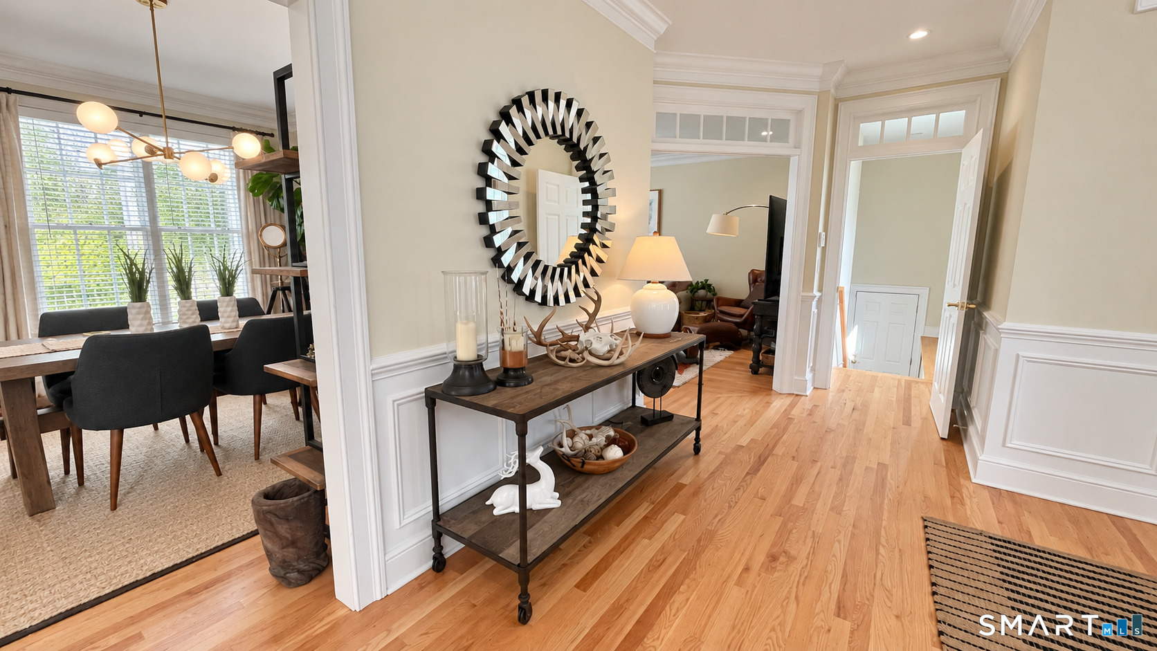 864 Oldfield Road Property Photo 3