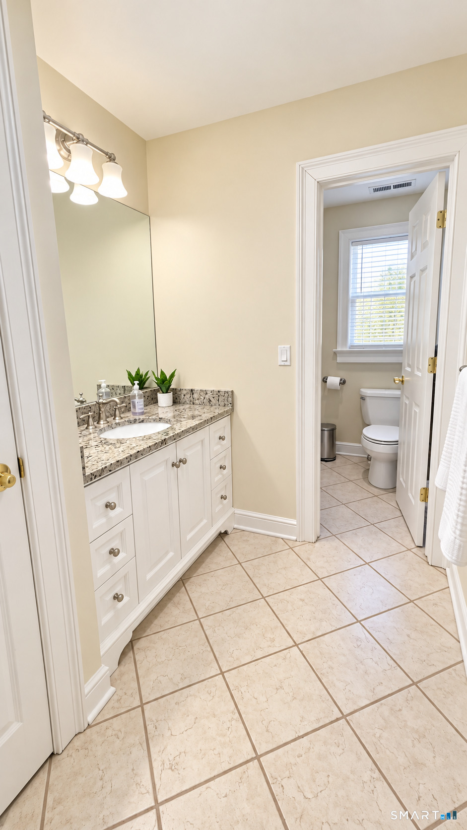 864 Oldfield Road Property Photo 15