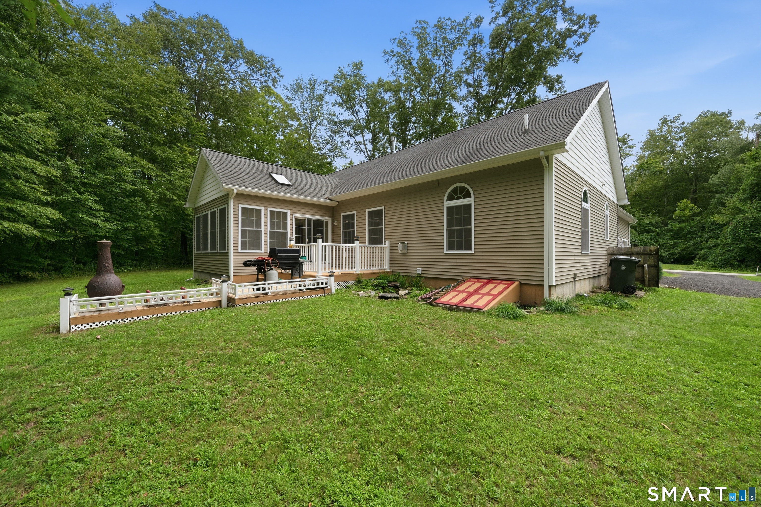 6 Zoldak Drive Property Photo 6