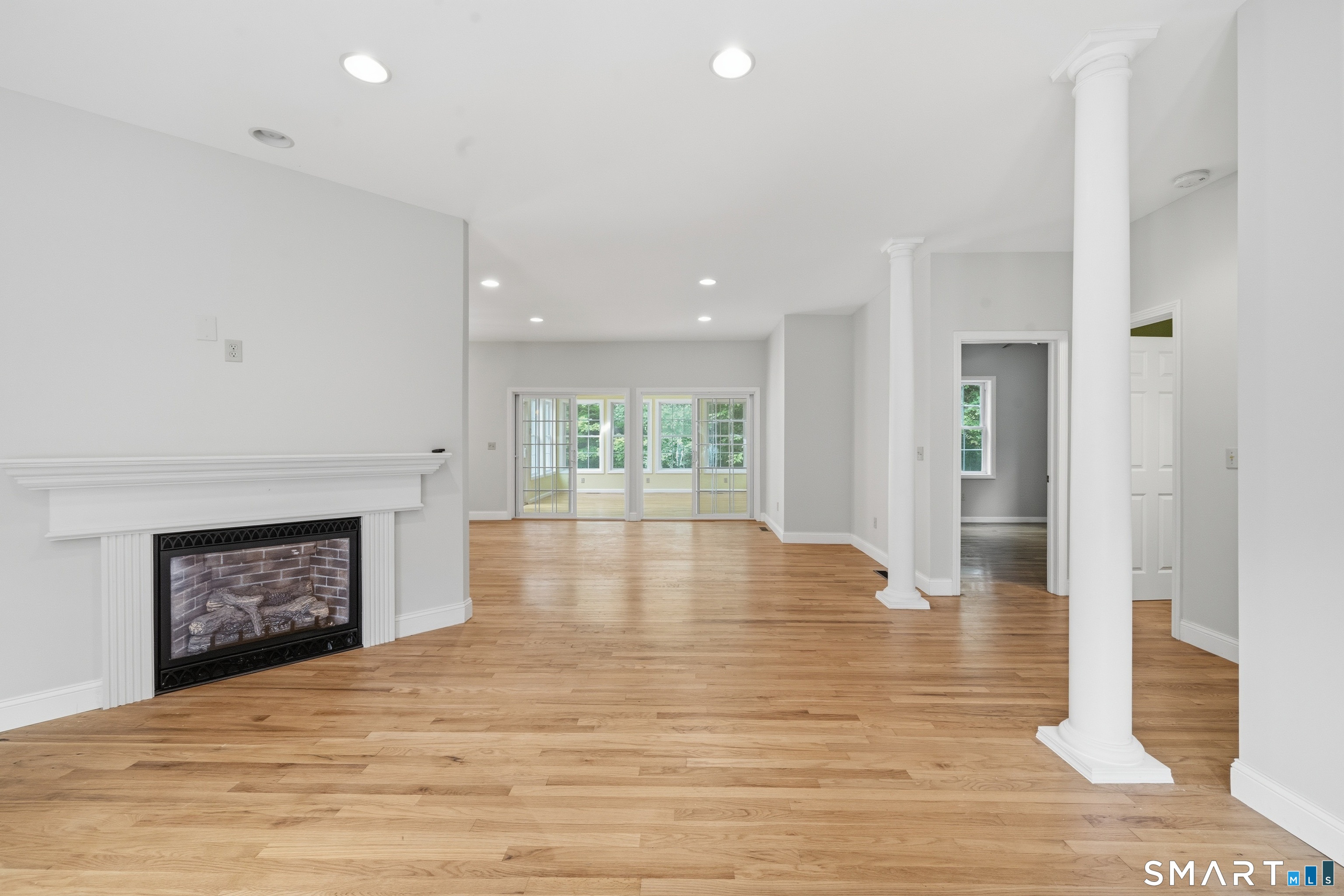 6 Zoldak Drive Property Photo 12