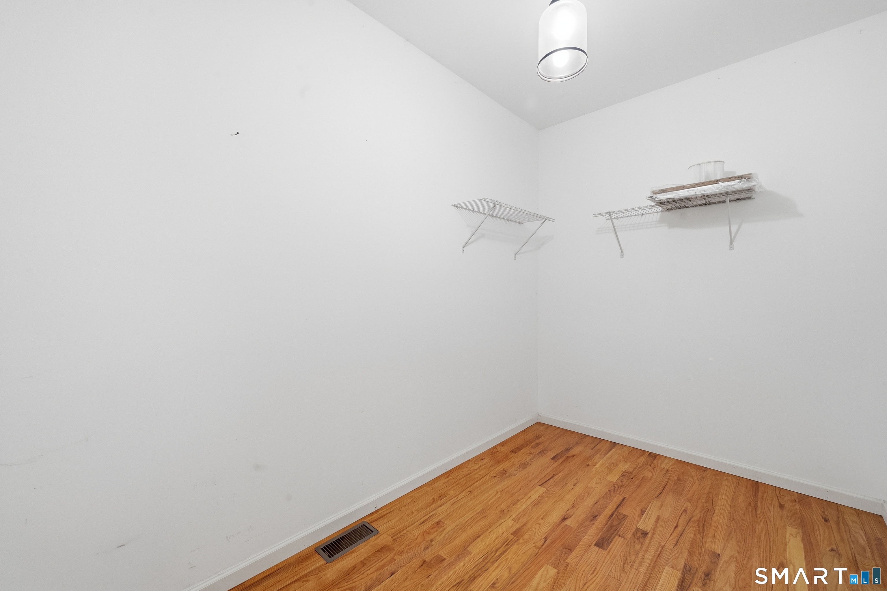 6 Zoldak Drive Property Photo 37