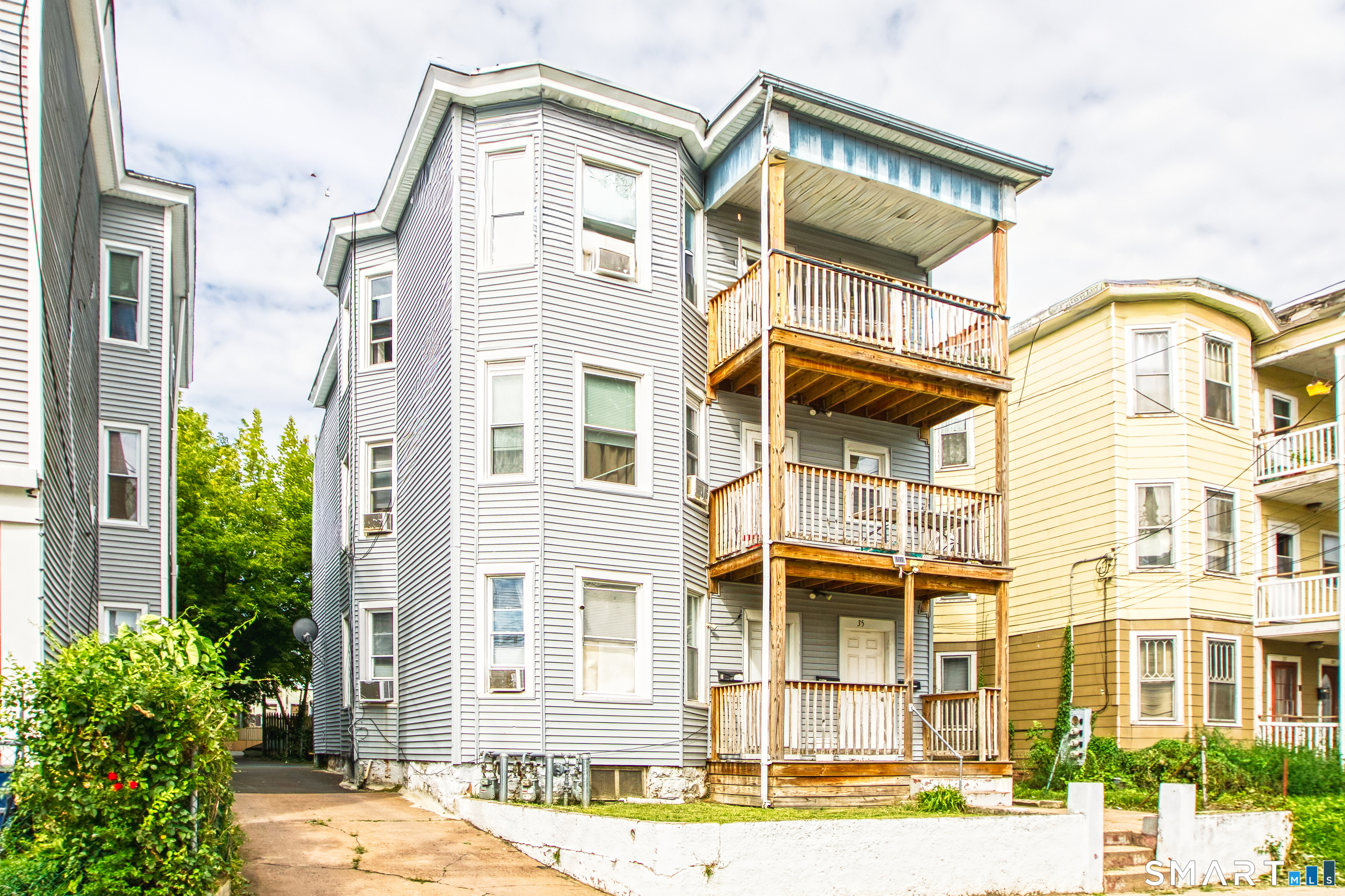 33-35 Amity Street Property Photo 1