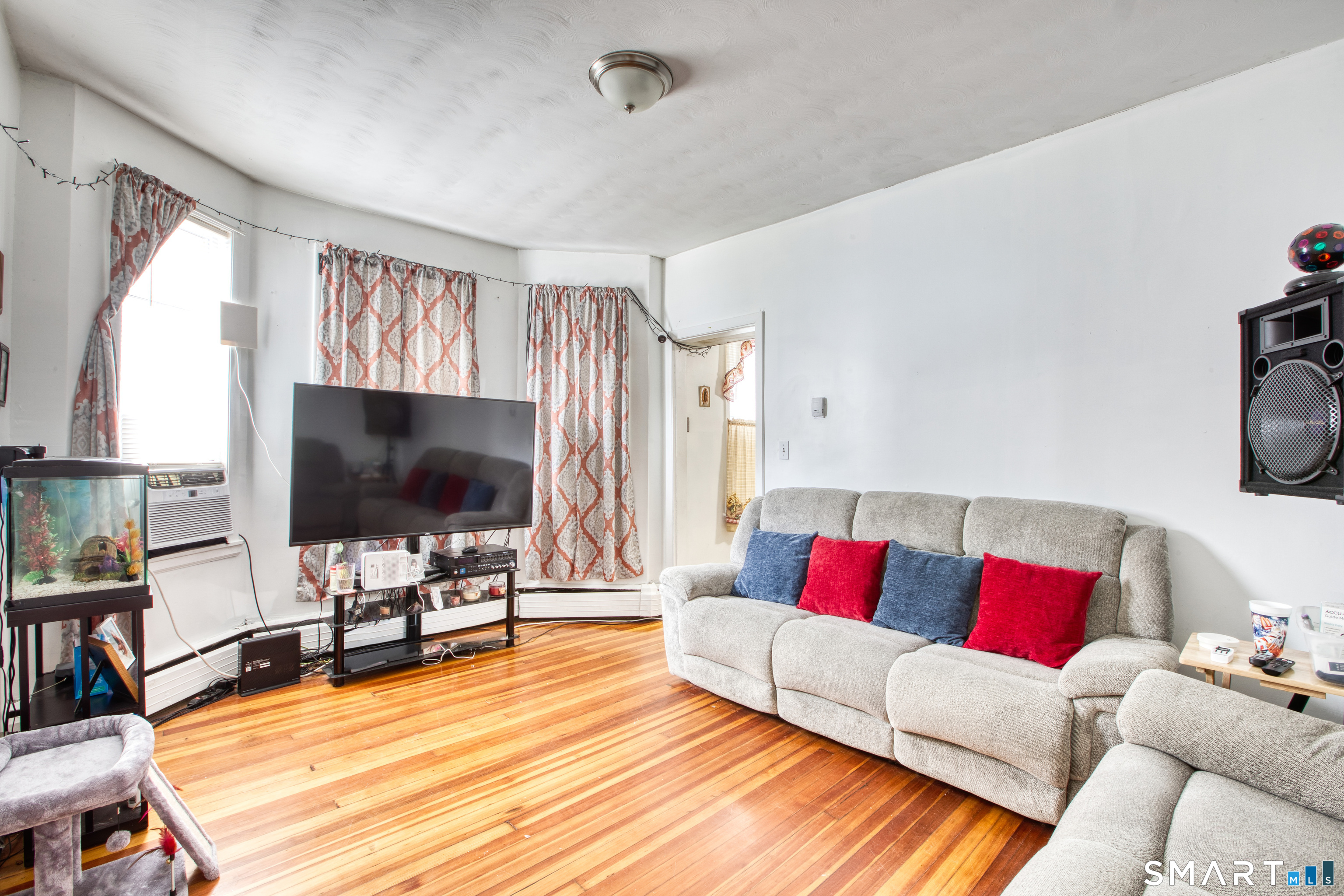 33-35 Amity Street Property Photo 3