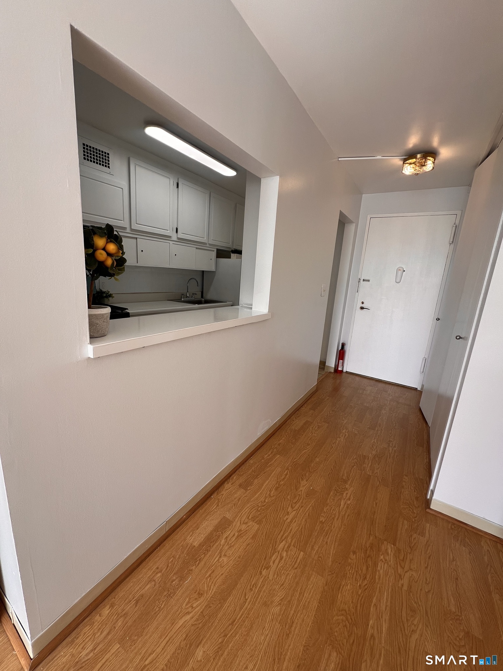 2625 Park 7r Avenue Property Photo 4
